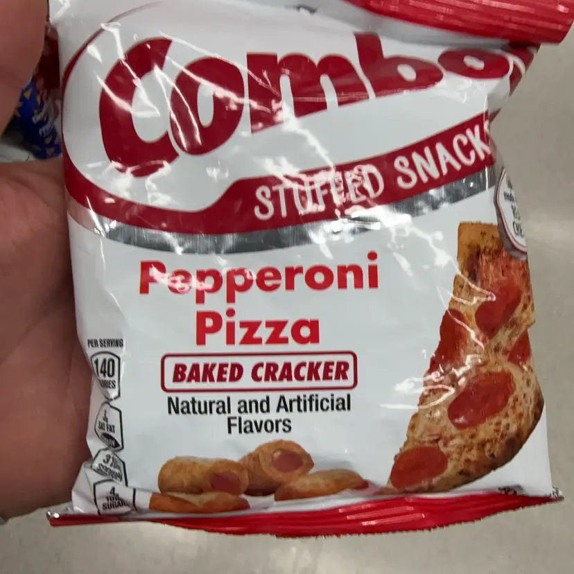 Combo’s Pepperoni Pizza Baked Cracker