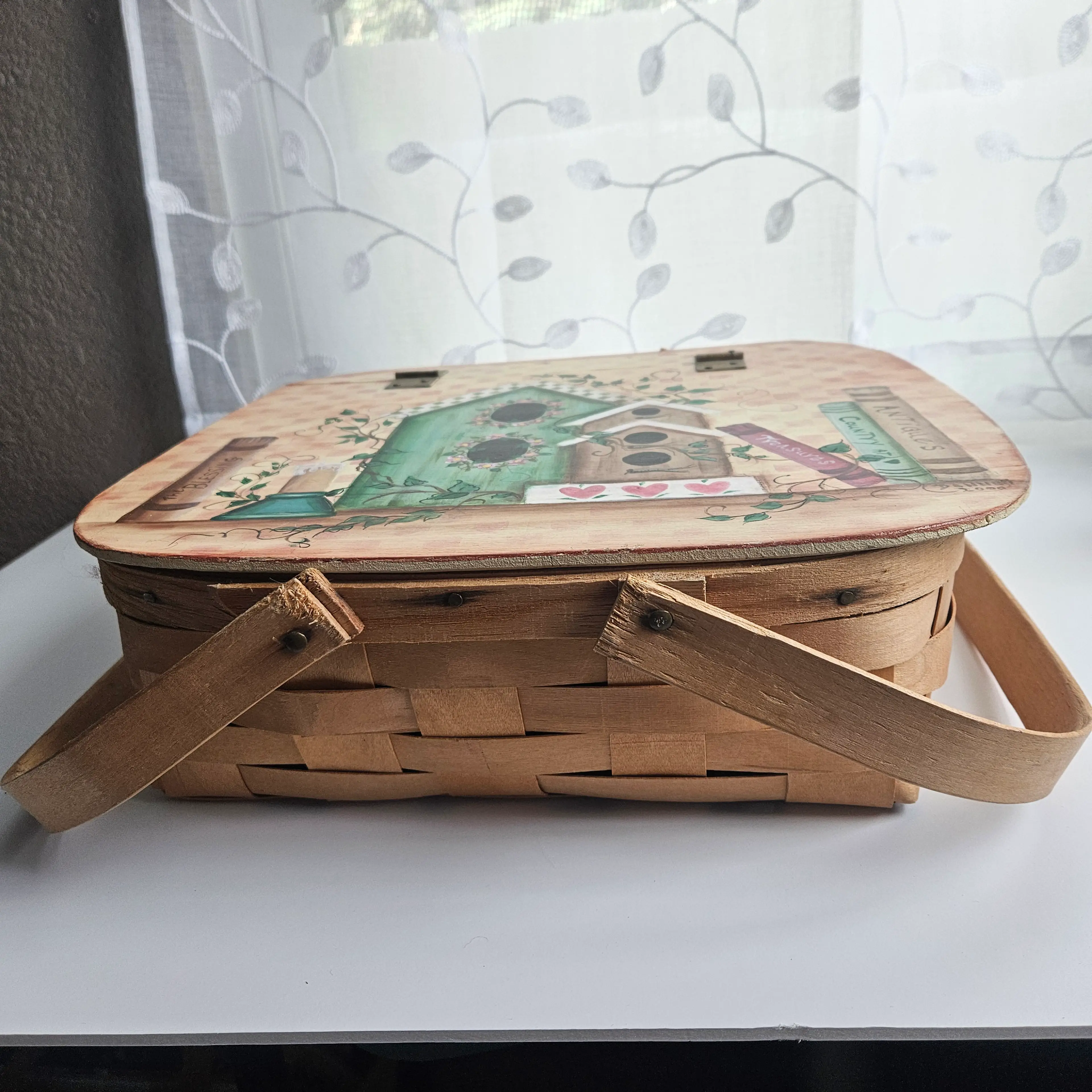 Image 3 of 8