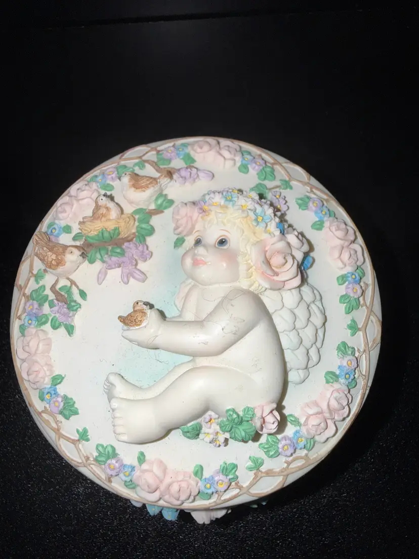 Vintage angel trinket music box