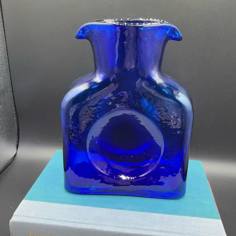 🐞Vtg Blenko Glass #384 Hand-Blown Double Spout Water Bottle / Carafe – Cobalt Blue 8x6.5”