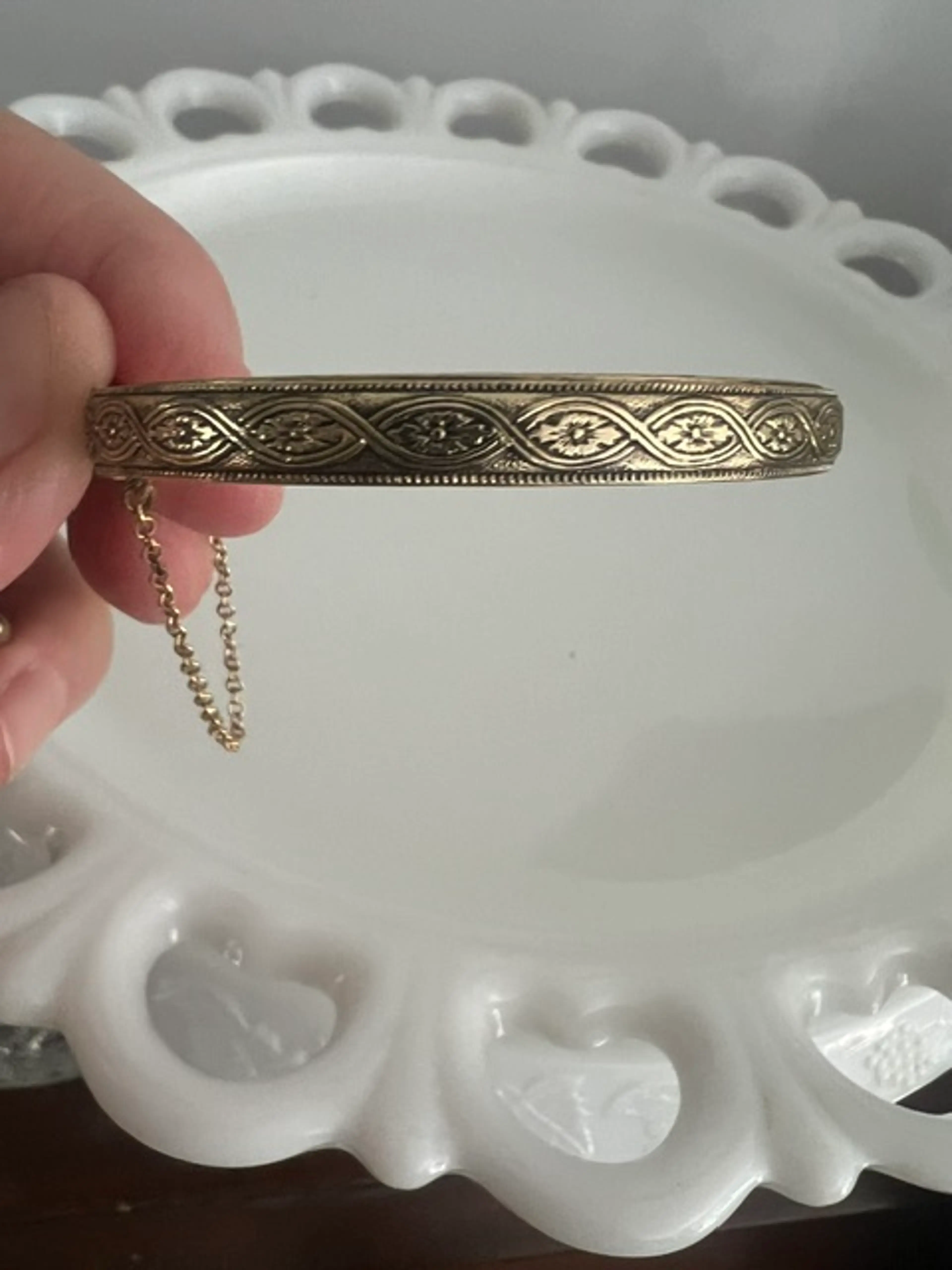 Image 2 of 4
