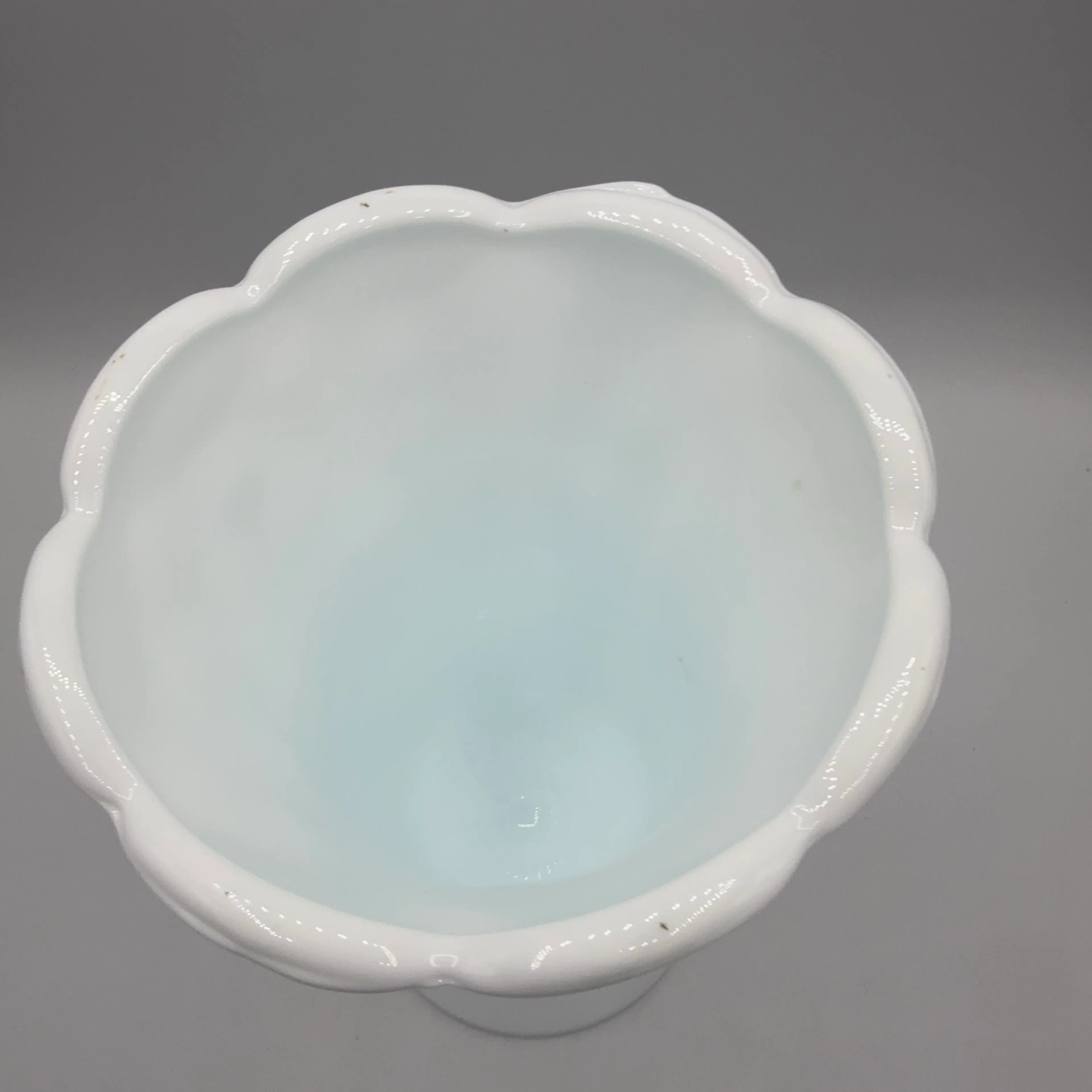 Image 2 of 6