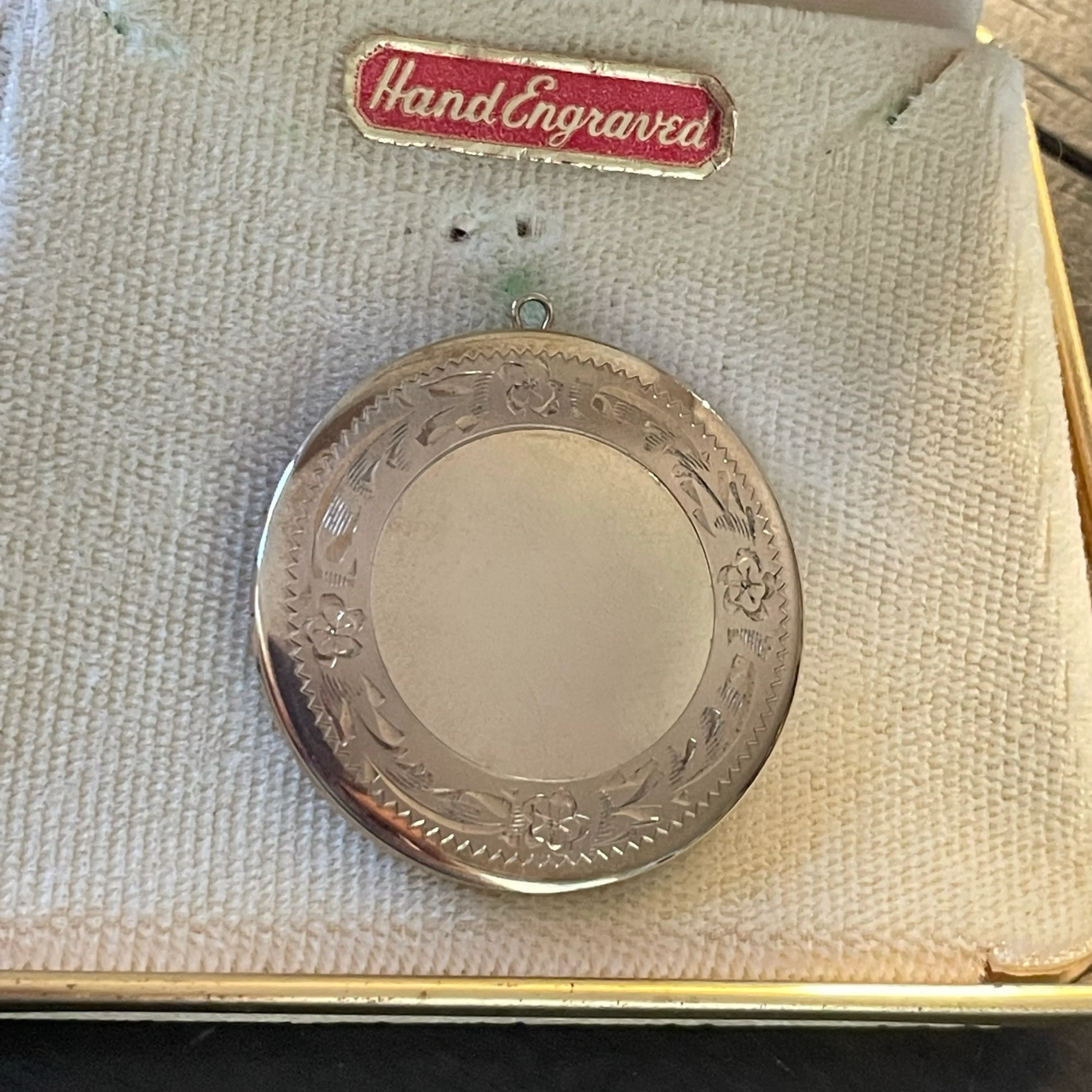 Image 2 of 9