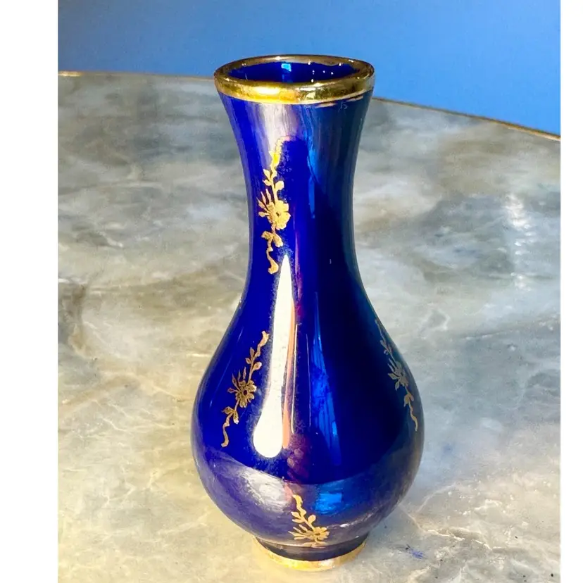 😻 Vintage Cobalt Blue Limoges Porcelain Vase, Gold Floral Gilt Decor
