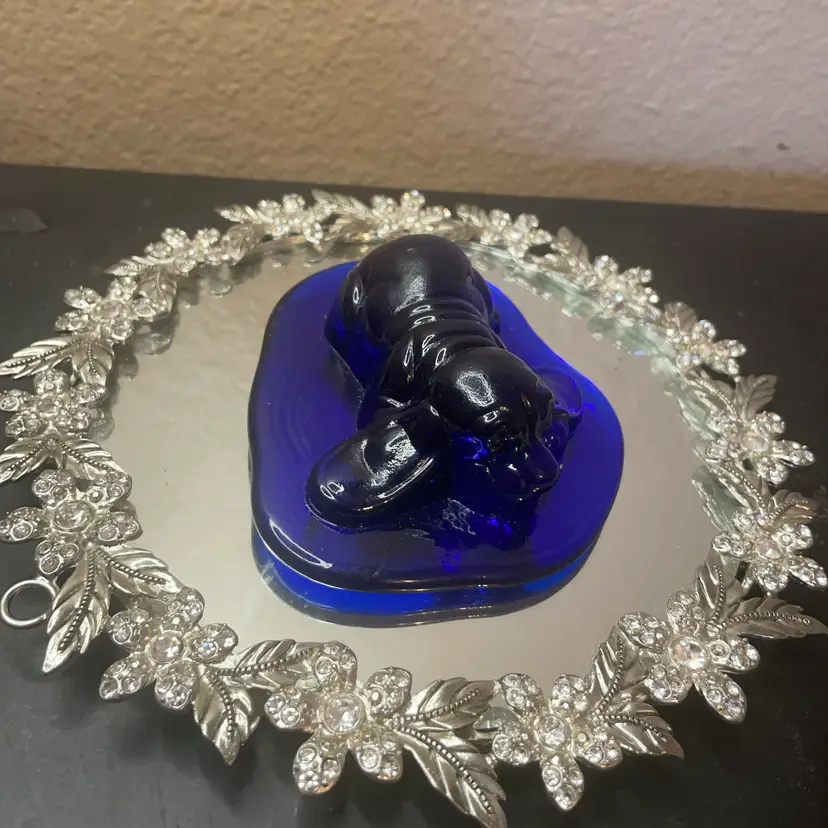 Gorgeous Blenko USA 4” Cobalt Blue Sleeping Dog Figurine