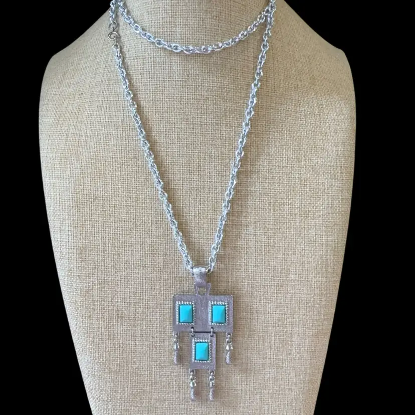 Sarah Cov Silver And Turquoise Colored Necklace