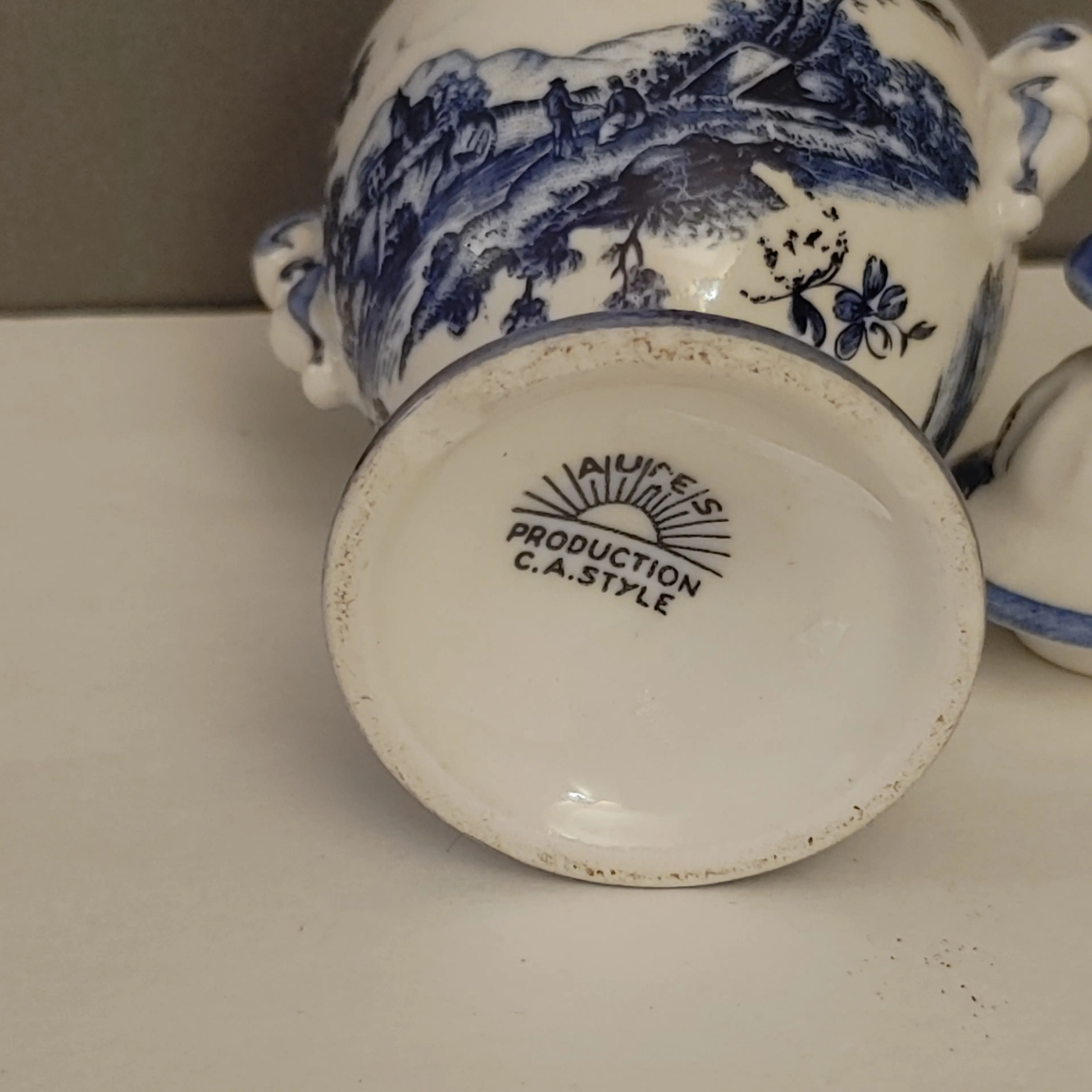 Image 4 of 5