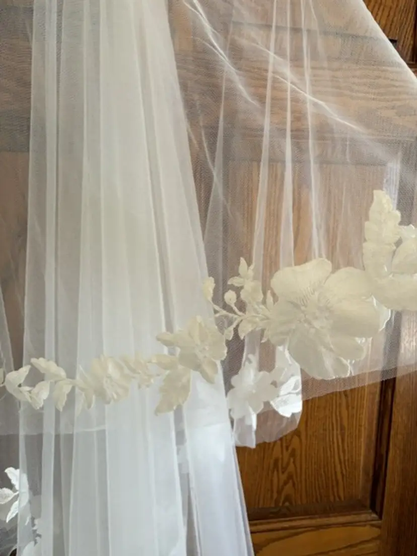 Elegant Floral Embroidered Wedding Veil- Anthropologie Wedding Shop