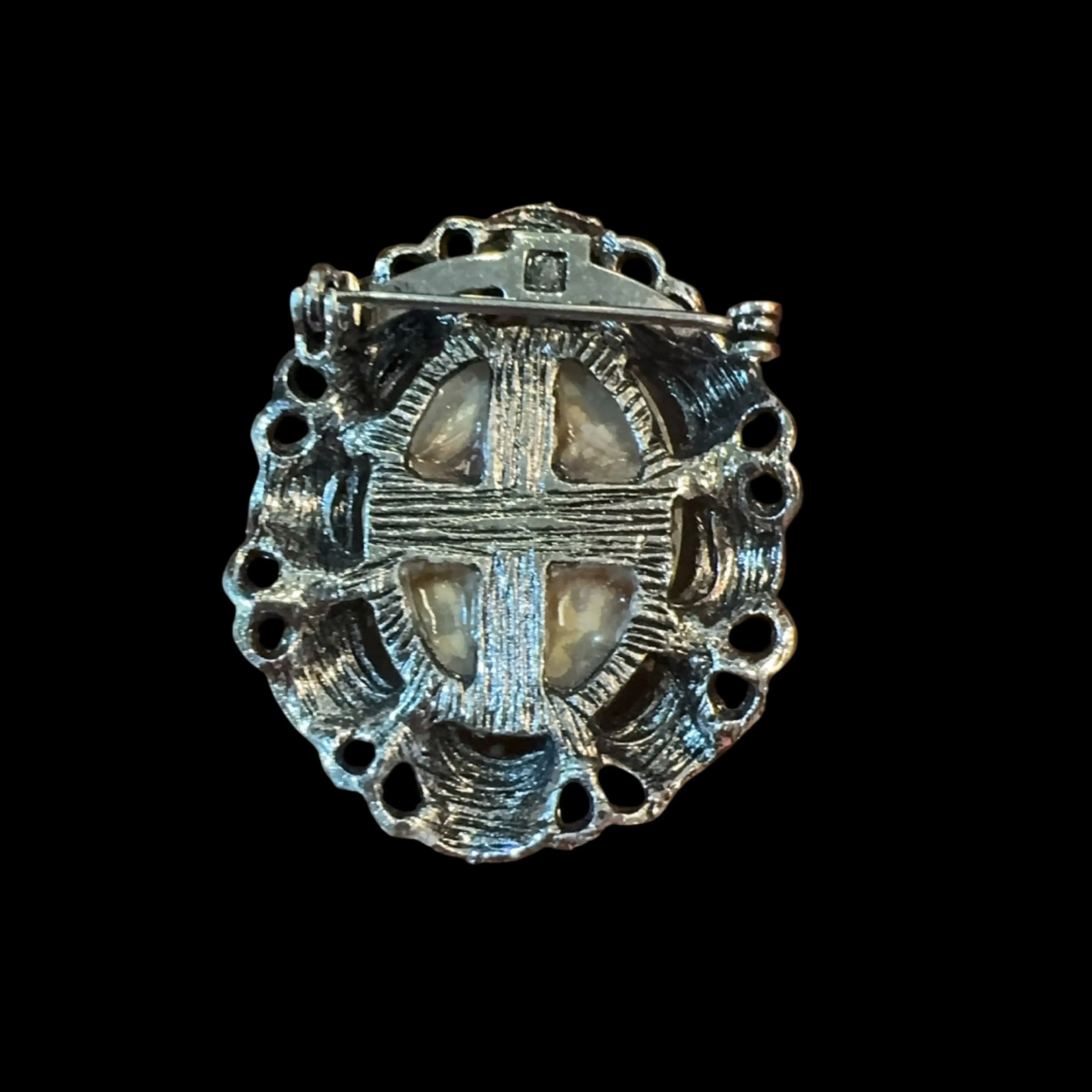 Image 2 of 2
