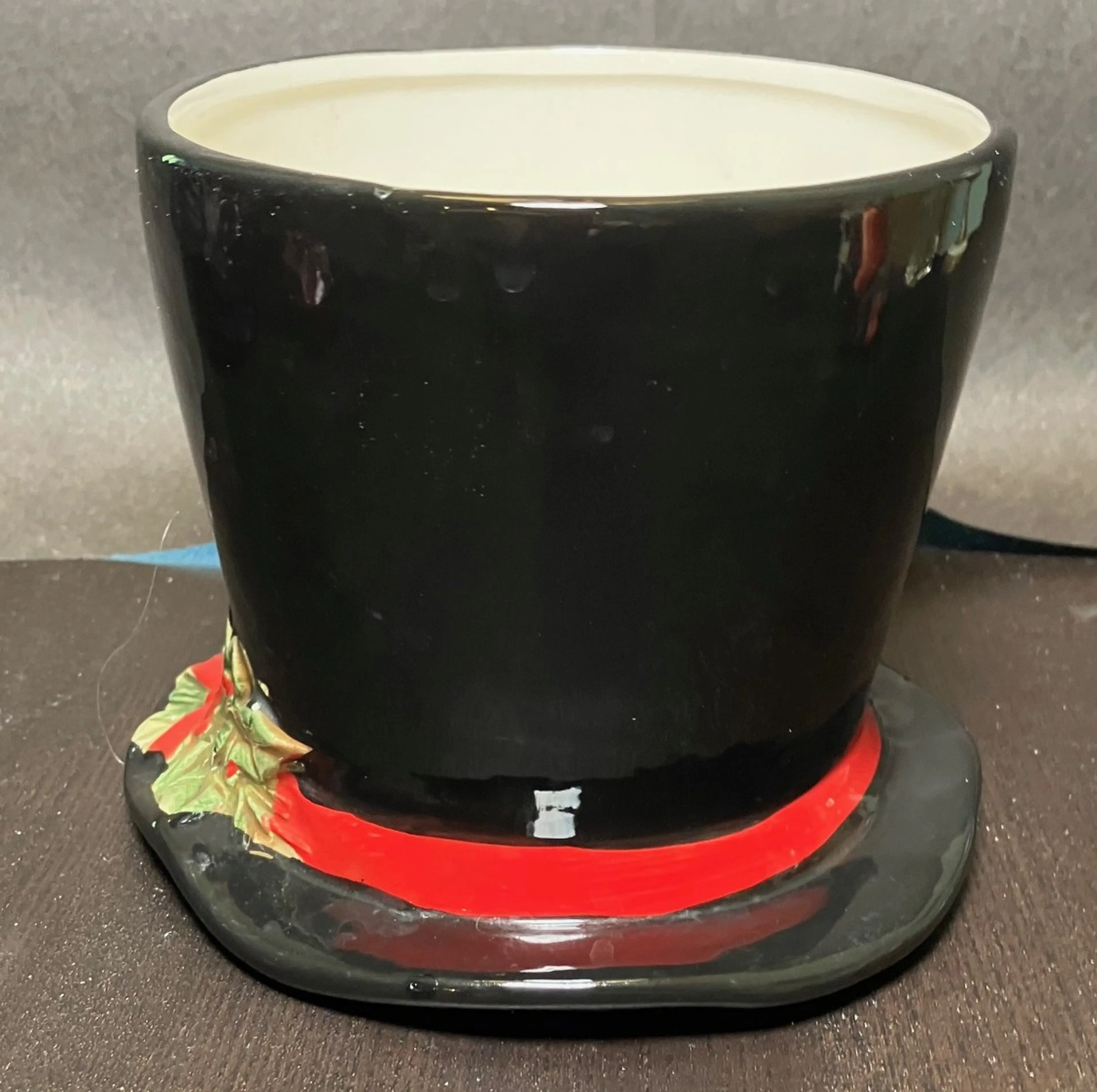 Image 2 of 7