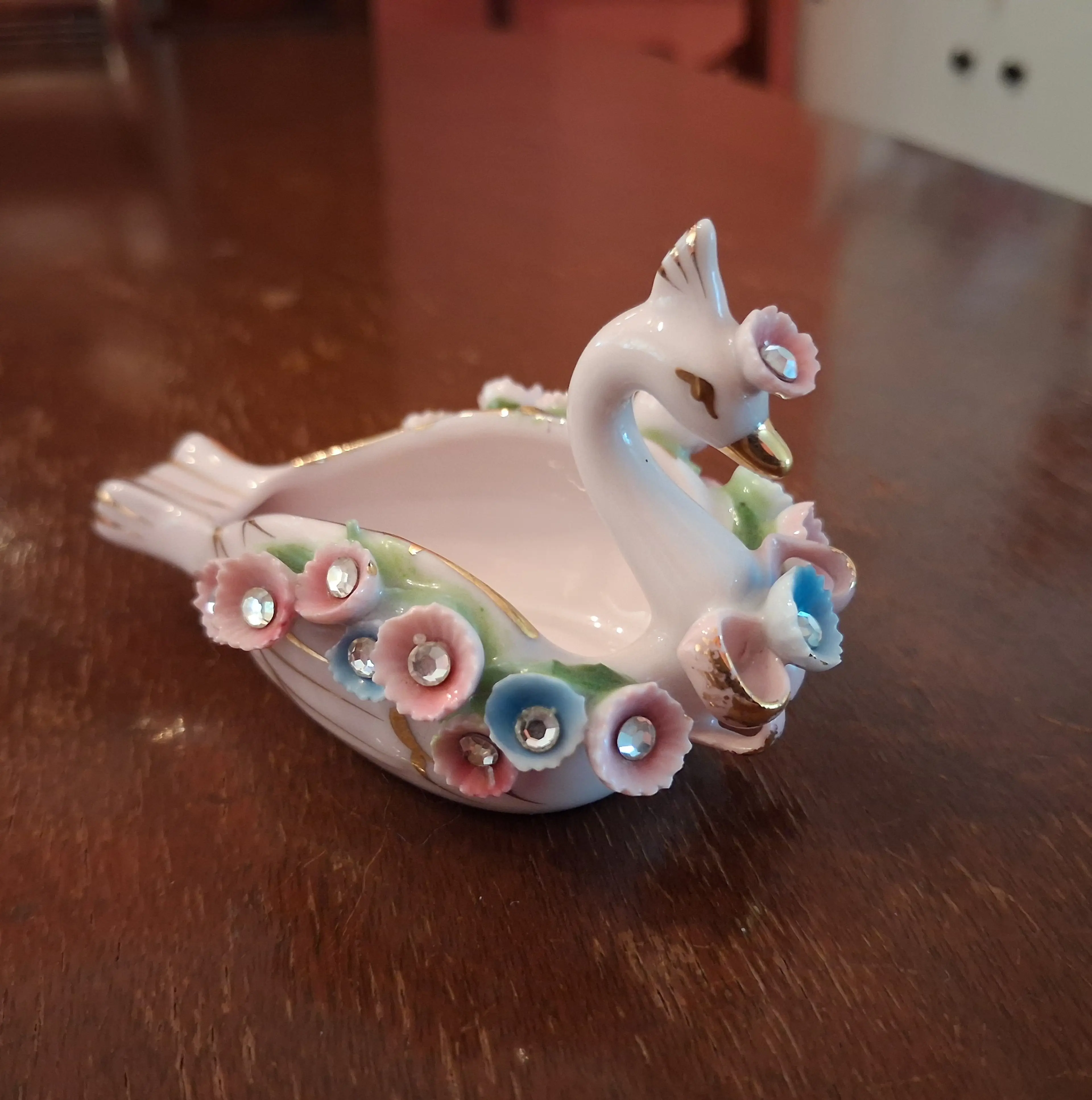 Image 2 of 8