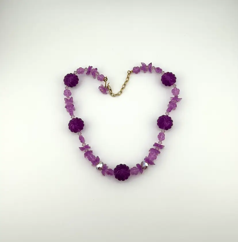 Vintage Gold Tone Grape Candy Flower Necklace 16”