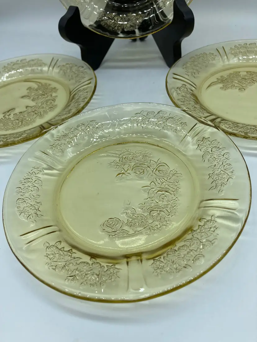4-Vintage FEDERAL Amber Glass Sharon Cabbage Rose Depression 6 "