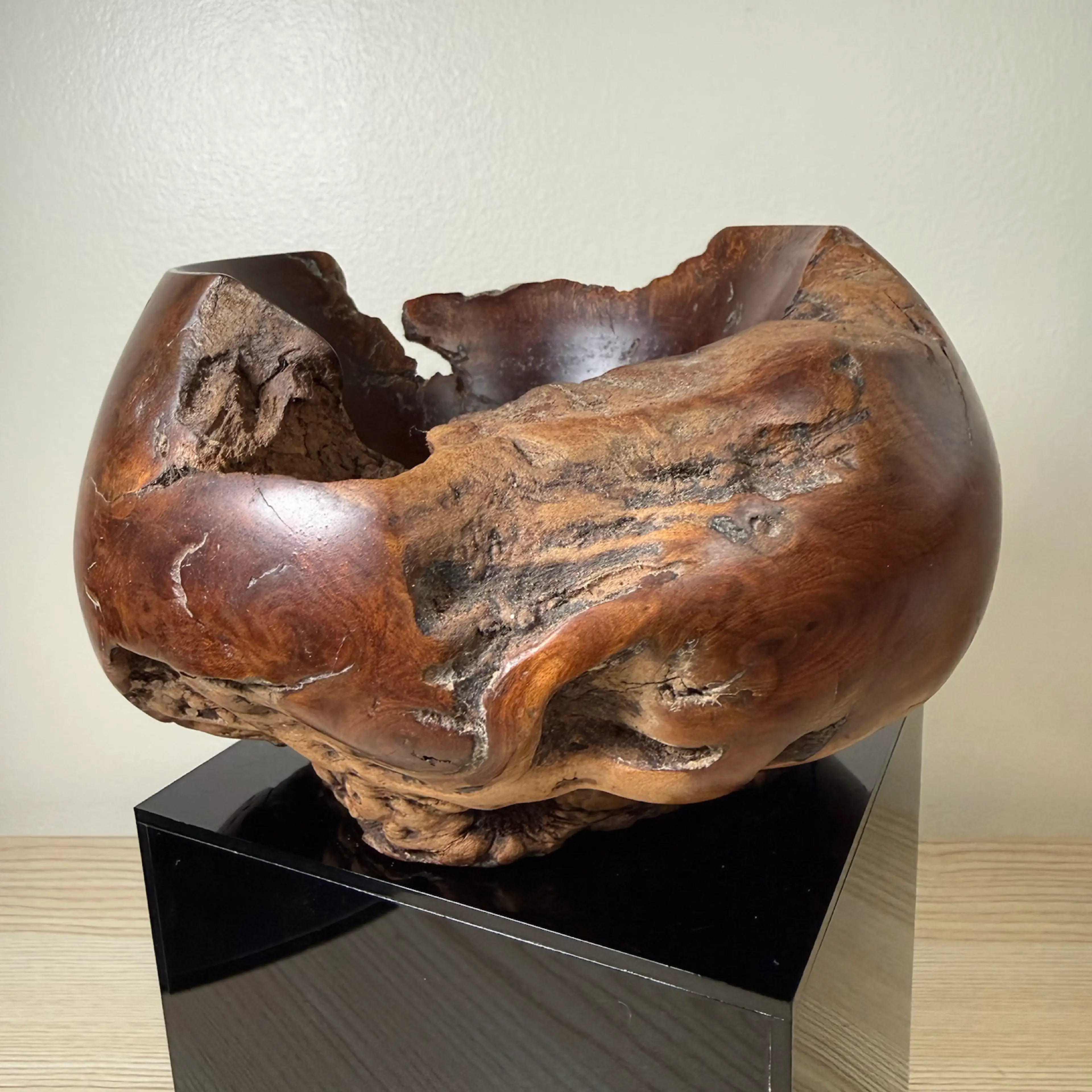 Image 3 of 8