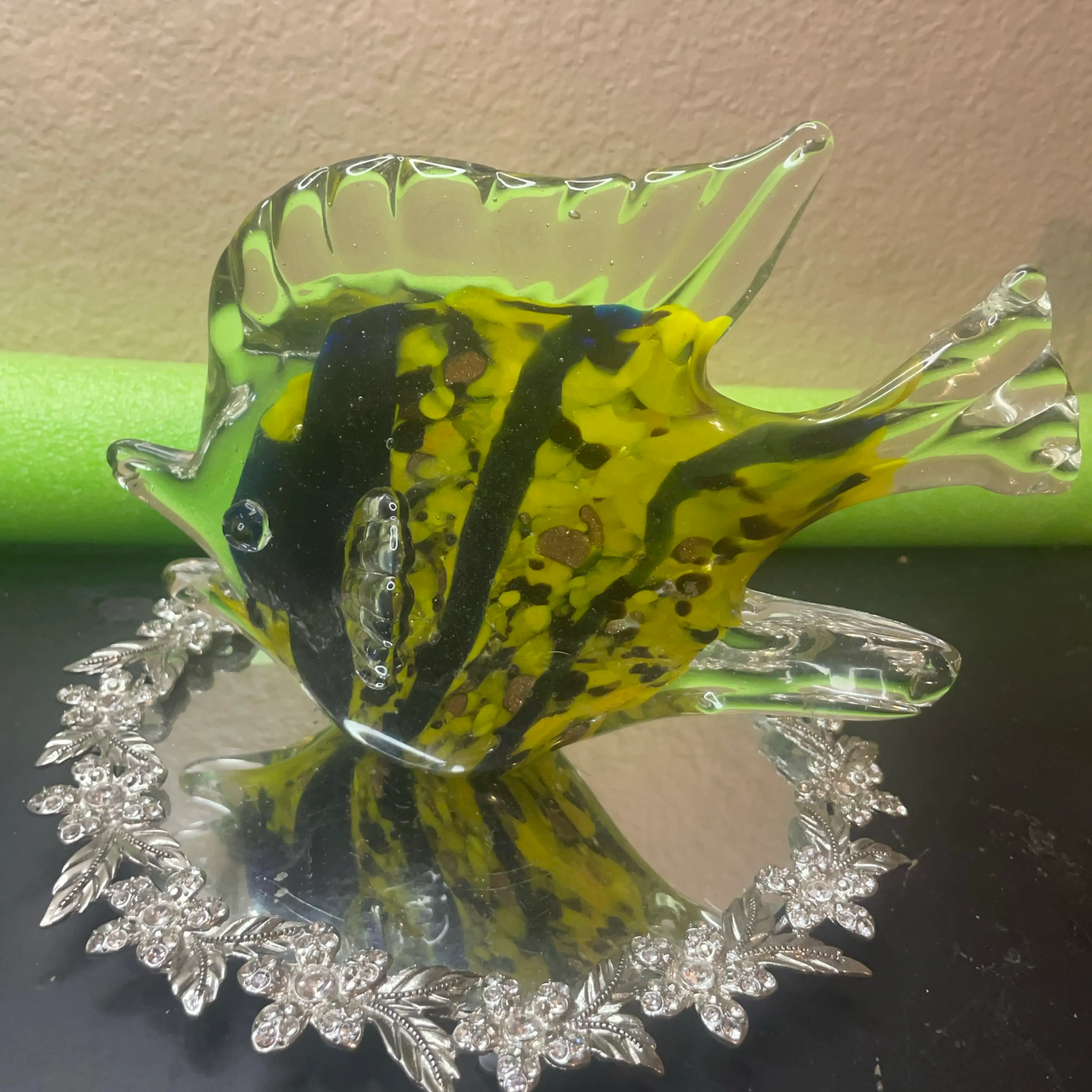 Image 2 of 6