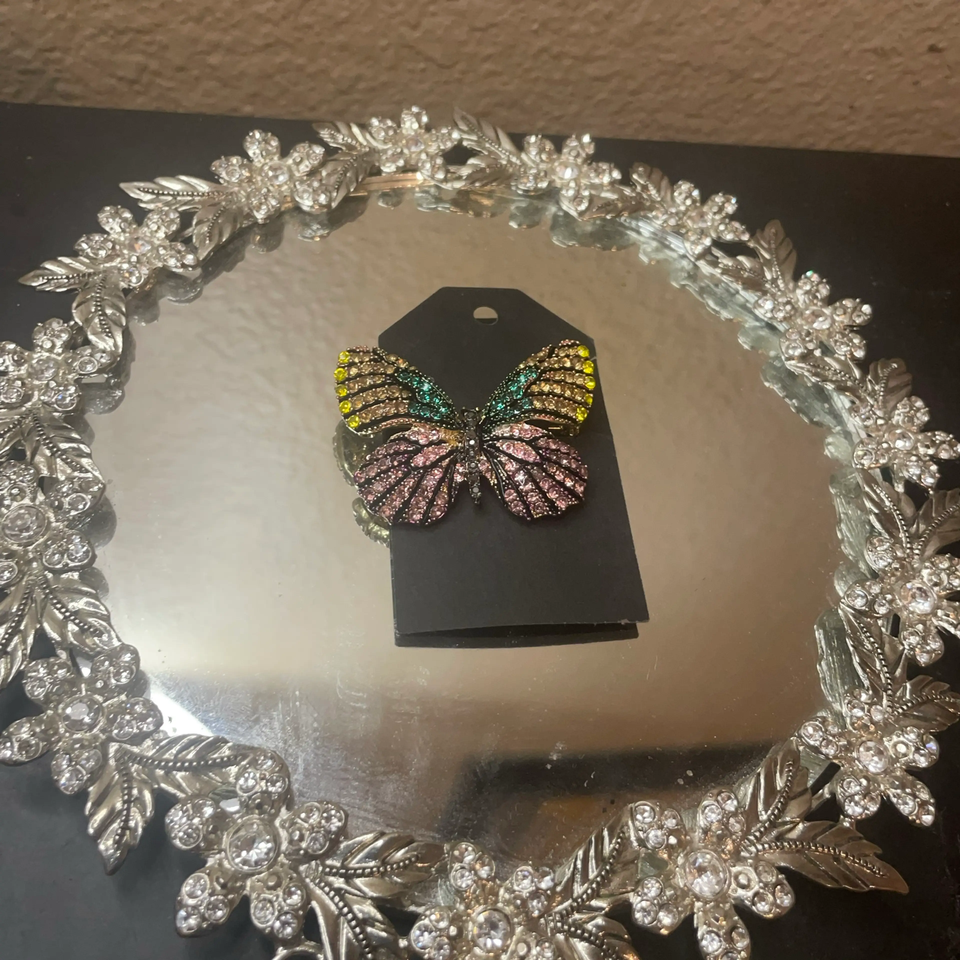 Image 2 of 7