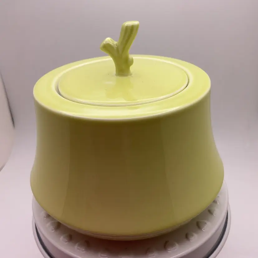 POW4 VTG Covered Sugar Villeroy & Boch 3.25"