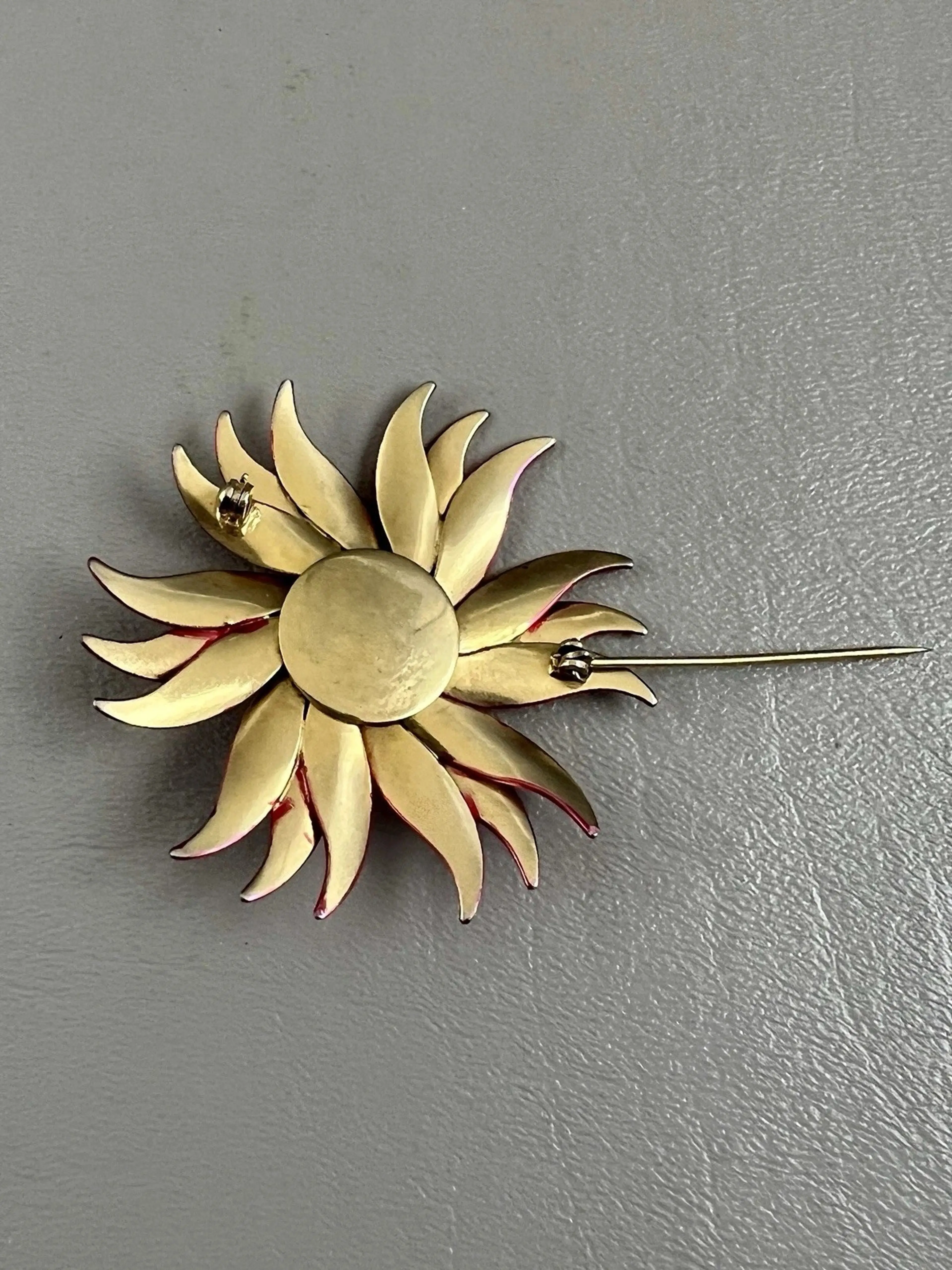 Image 4 of 4