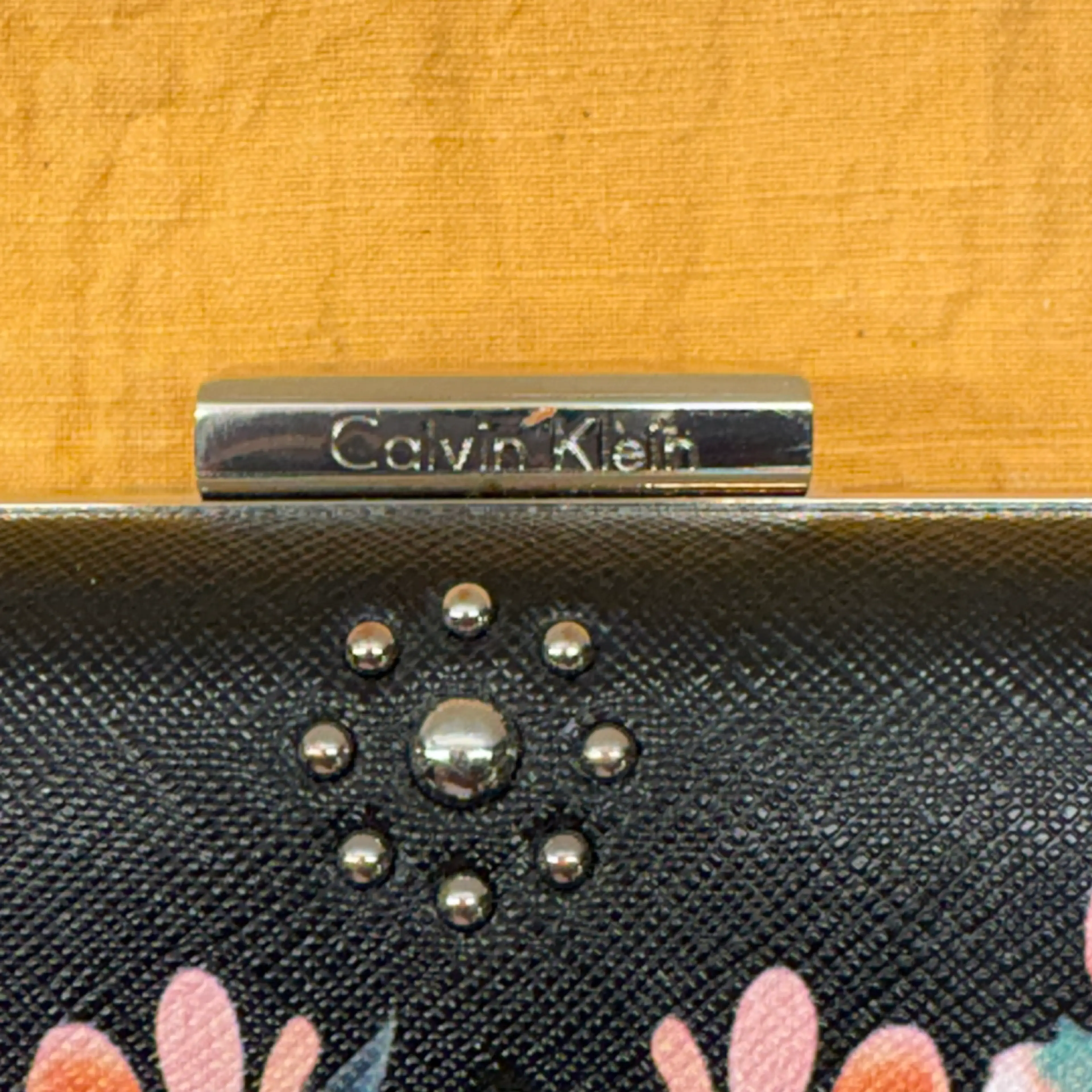 Image 2 of 9