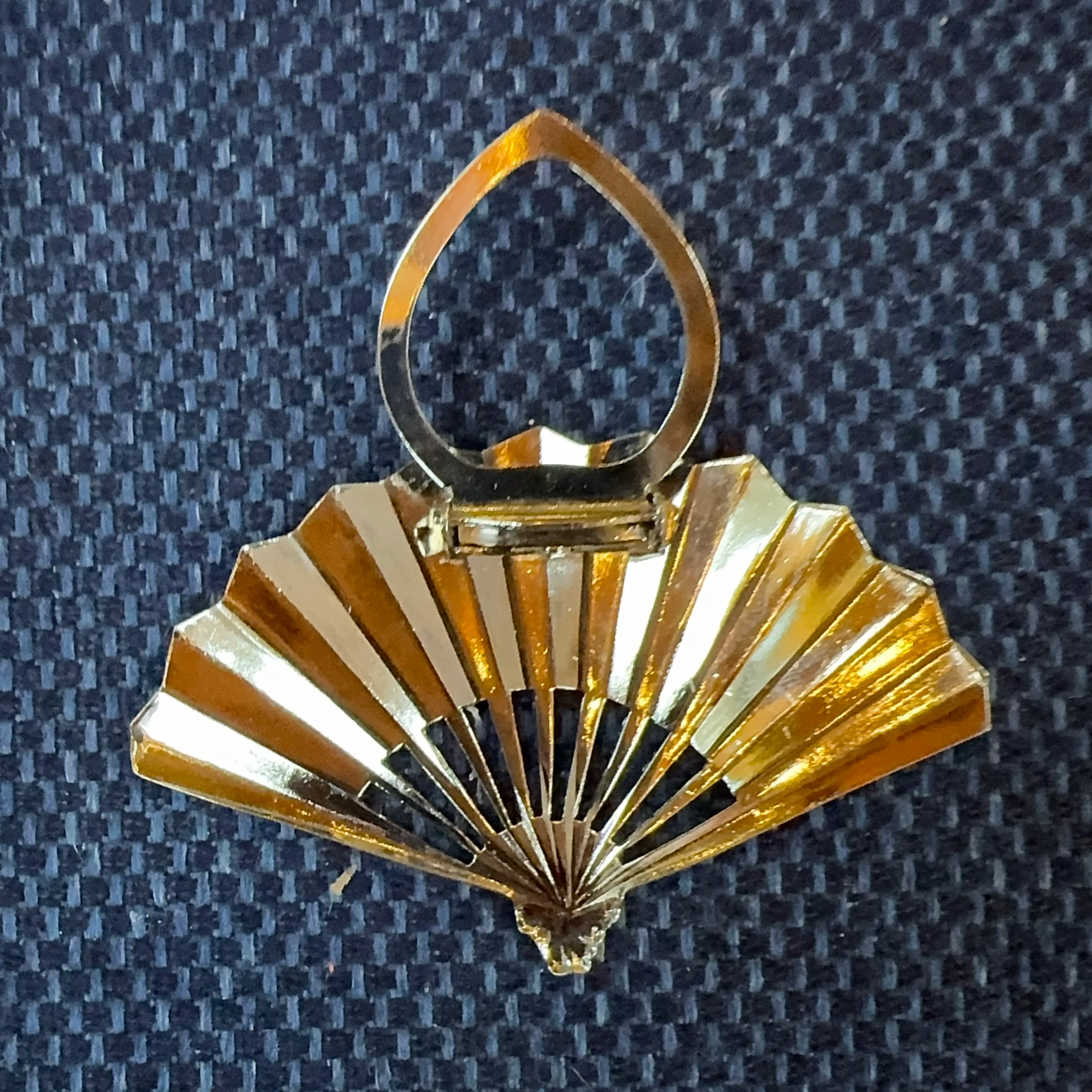Image 2 of 2