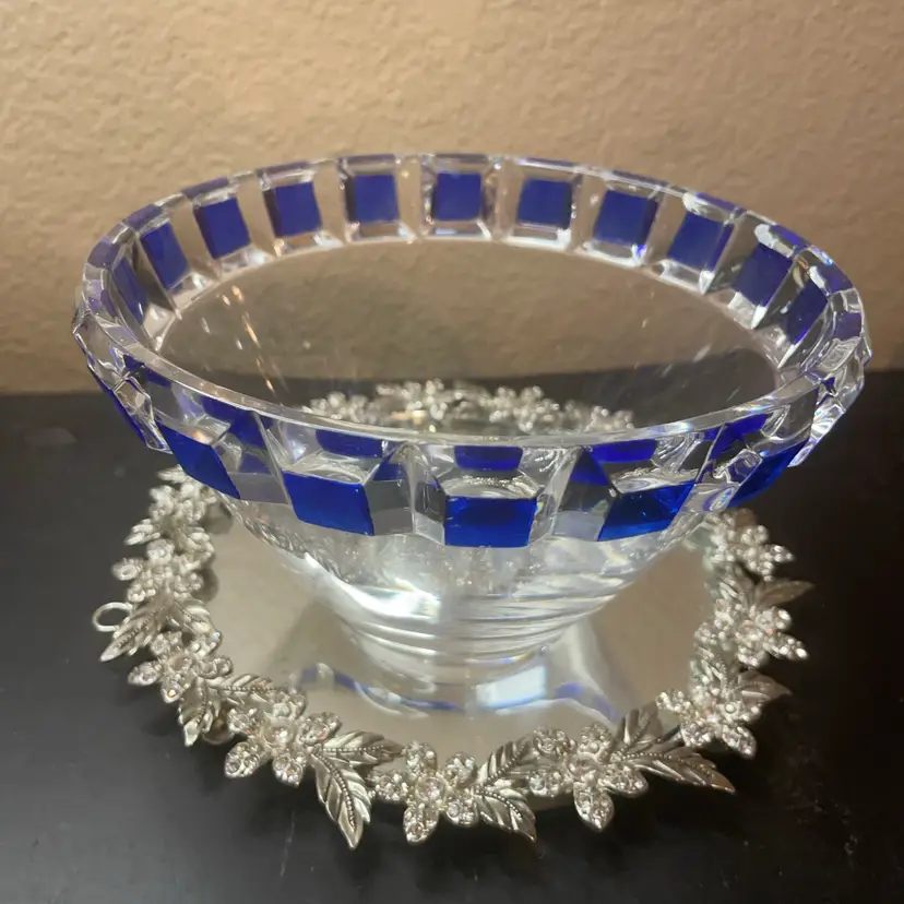 GORGEOUS Signed NACHTMANN GERMANY Crystal 6" Blue Faceted Rim Bowl