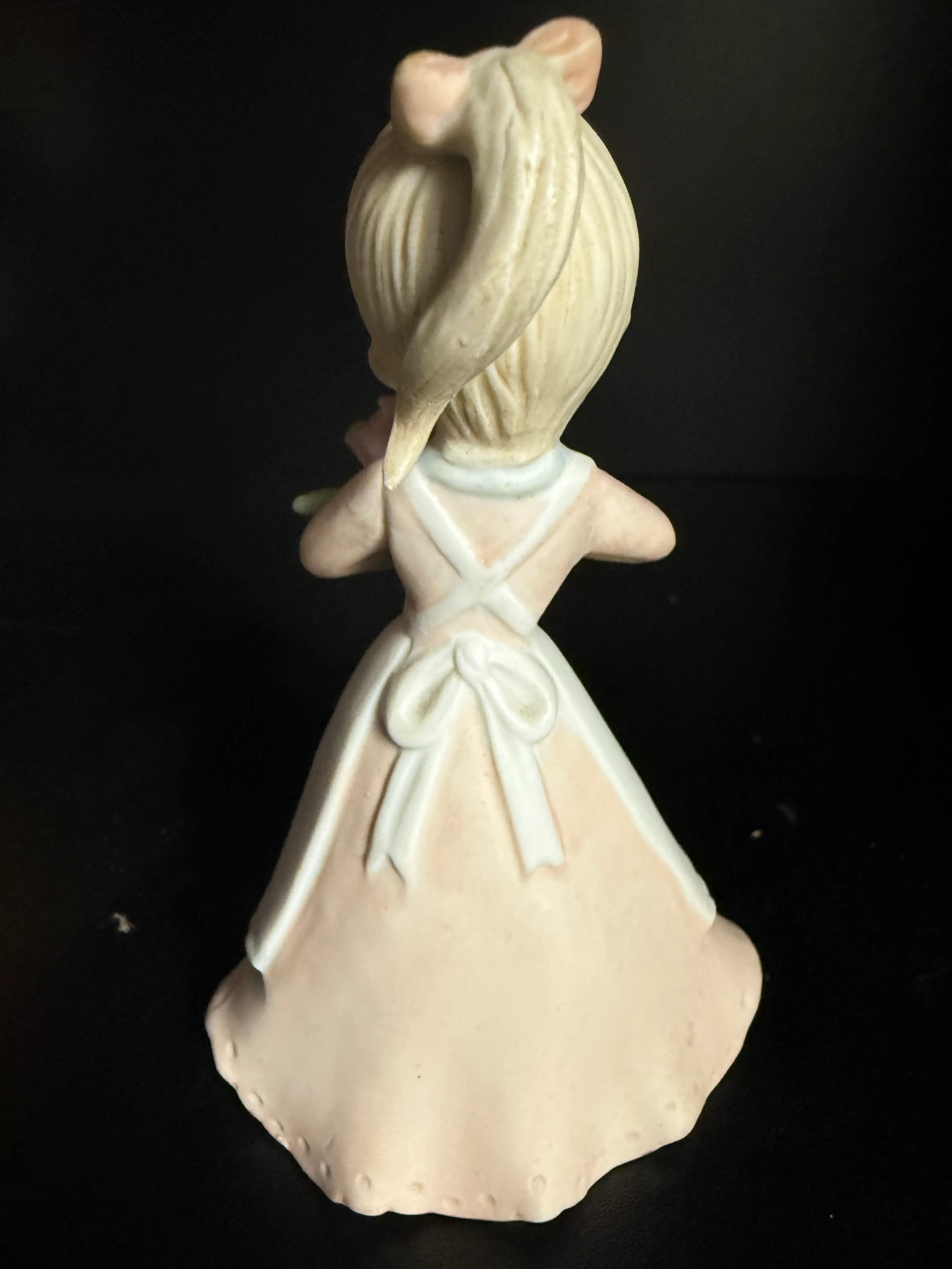 Image 4 of 8