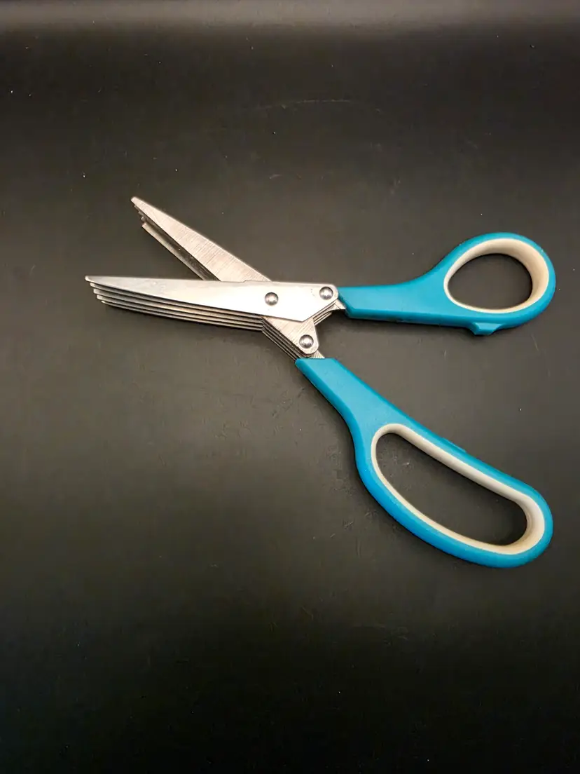 Herb cutter