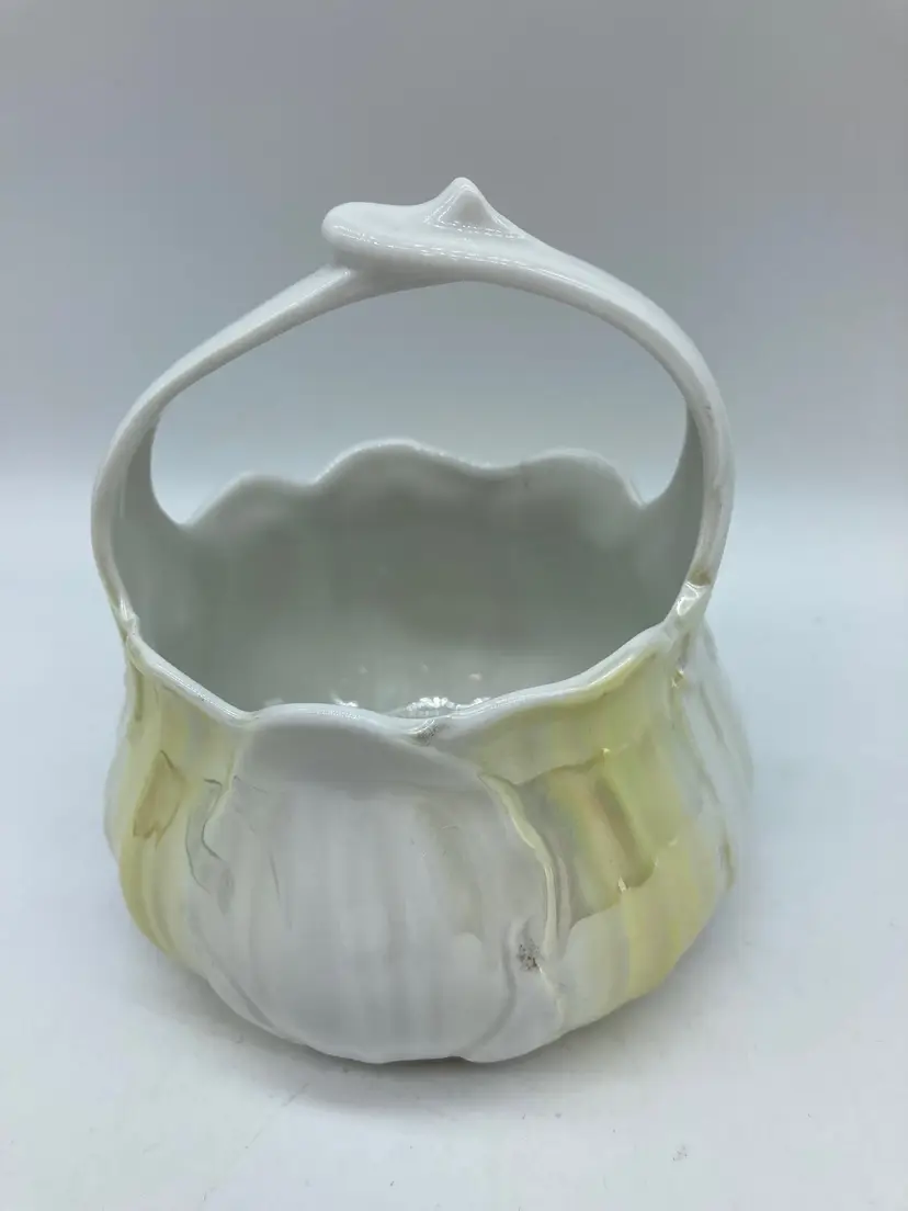 Czech porcelain-Porcelain Basket-P.A.L.T.-353-2-4 3/8" tall