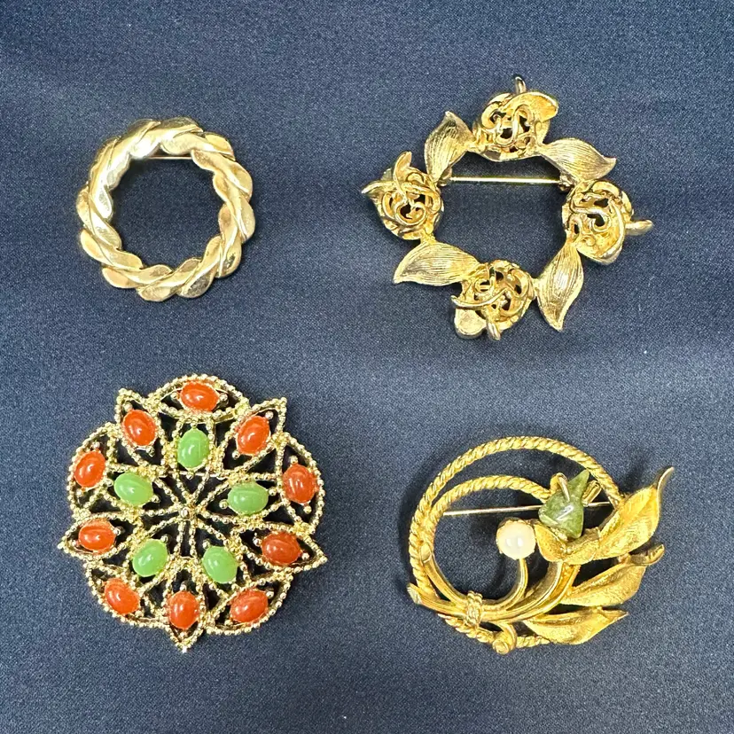 Sarah Coventry Brooches