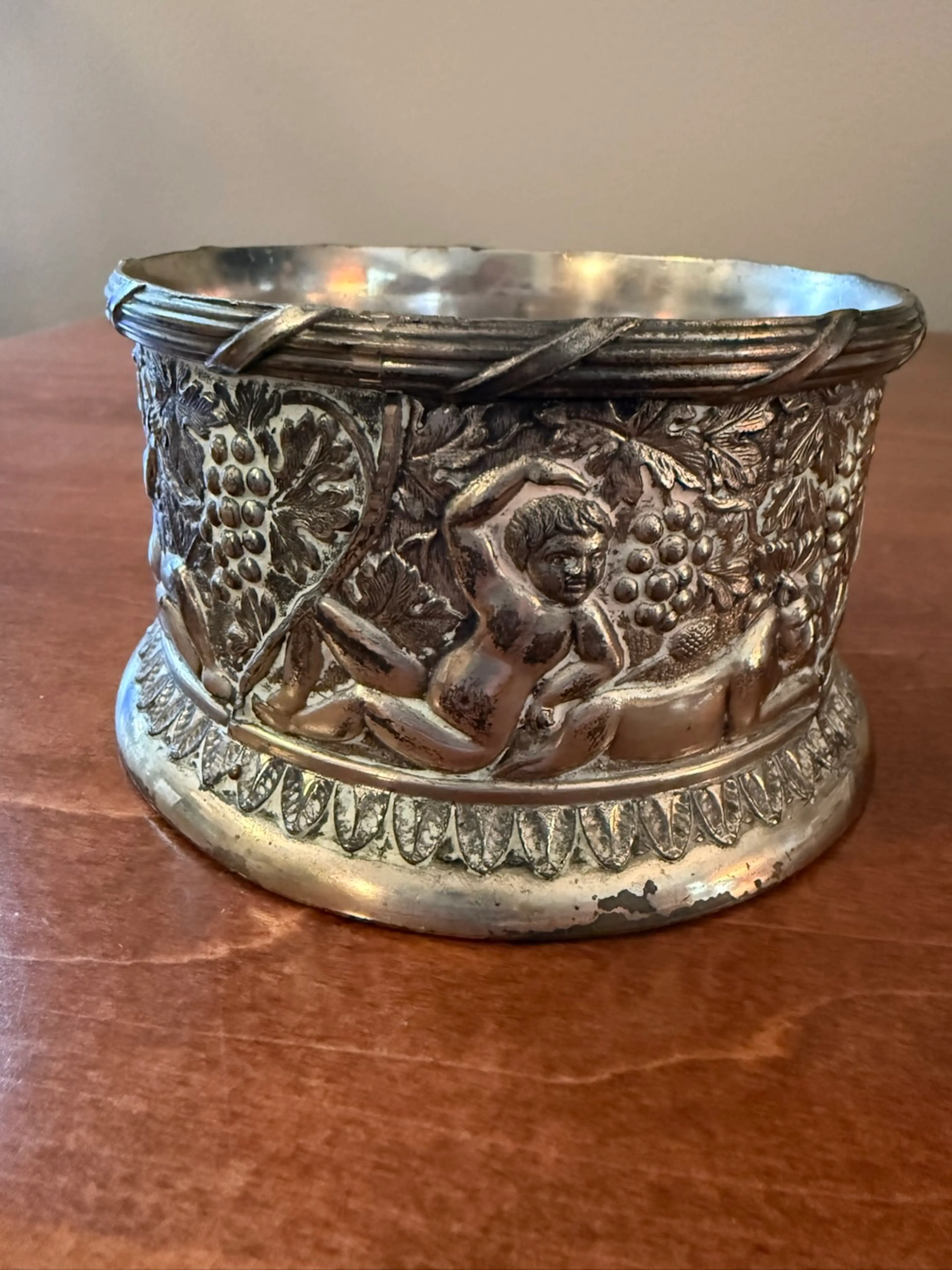 Image 1 of 6