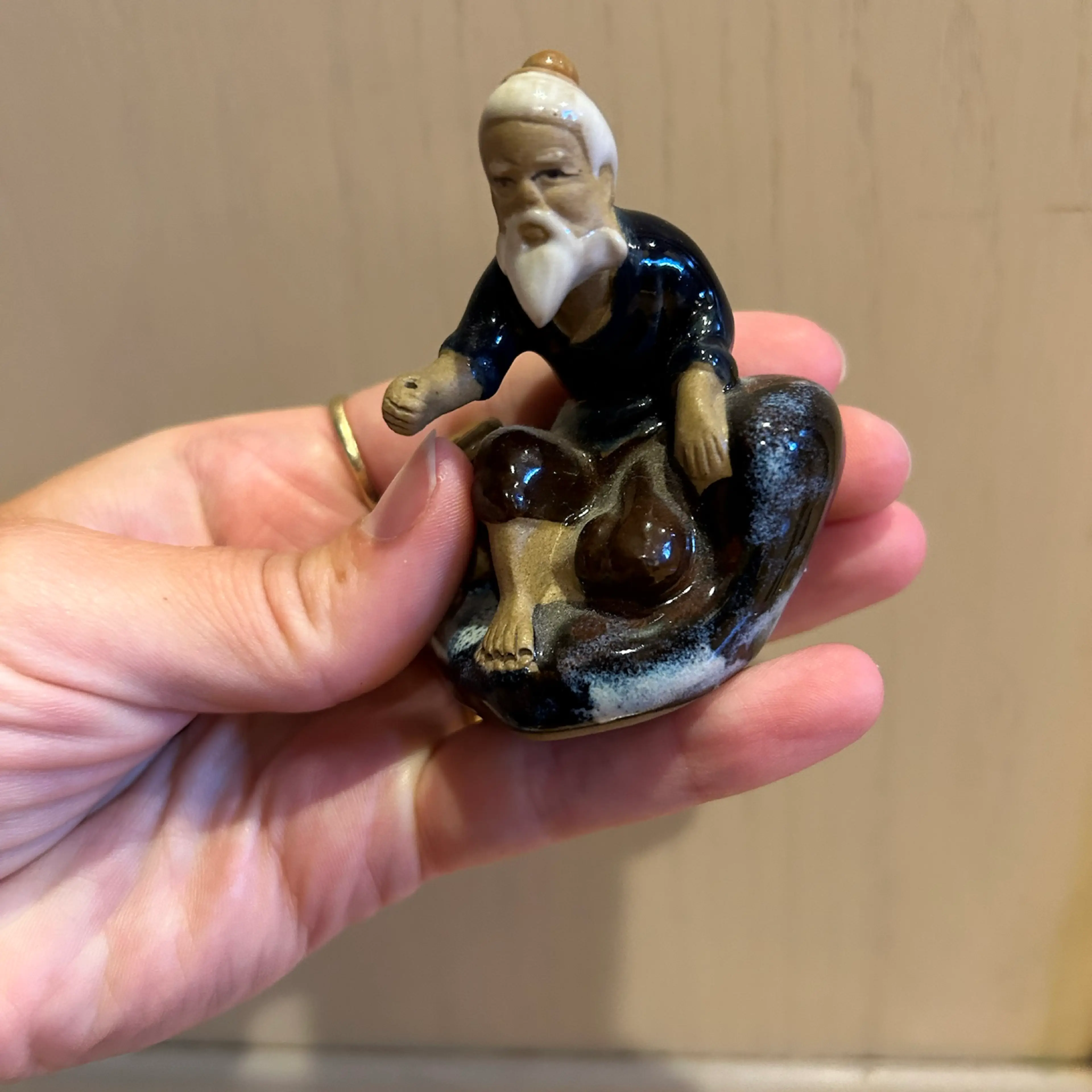 Image 2 of 4