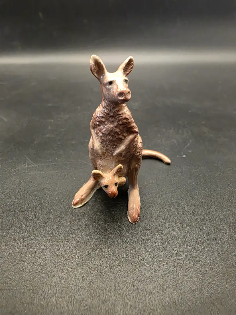Hagen Renaker Retired Kangaroo