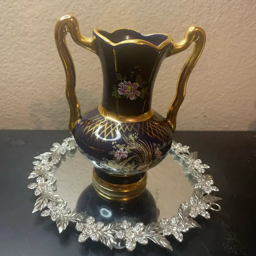 Gorgeous Hand painted 5.5” Kerem Porcelain Made in Turkey Amphora Vase Procured From Turkey