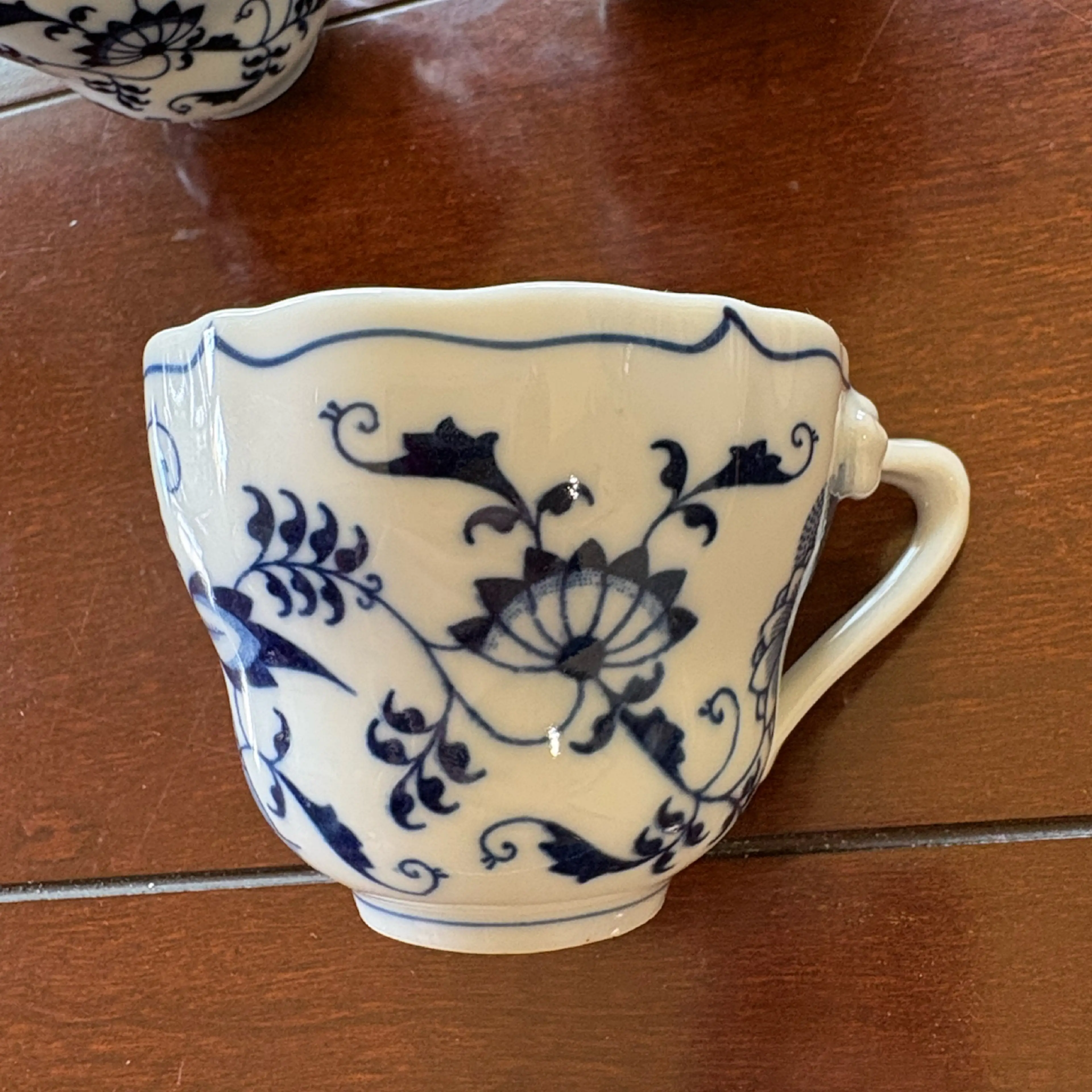 Image 1 of 7