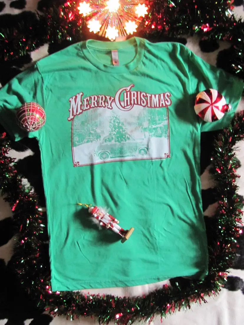 NEXT LEVEL MERRY CHRISTMAS GREEN TSHIRT NEW