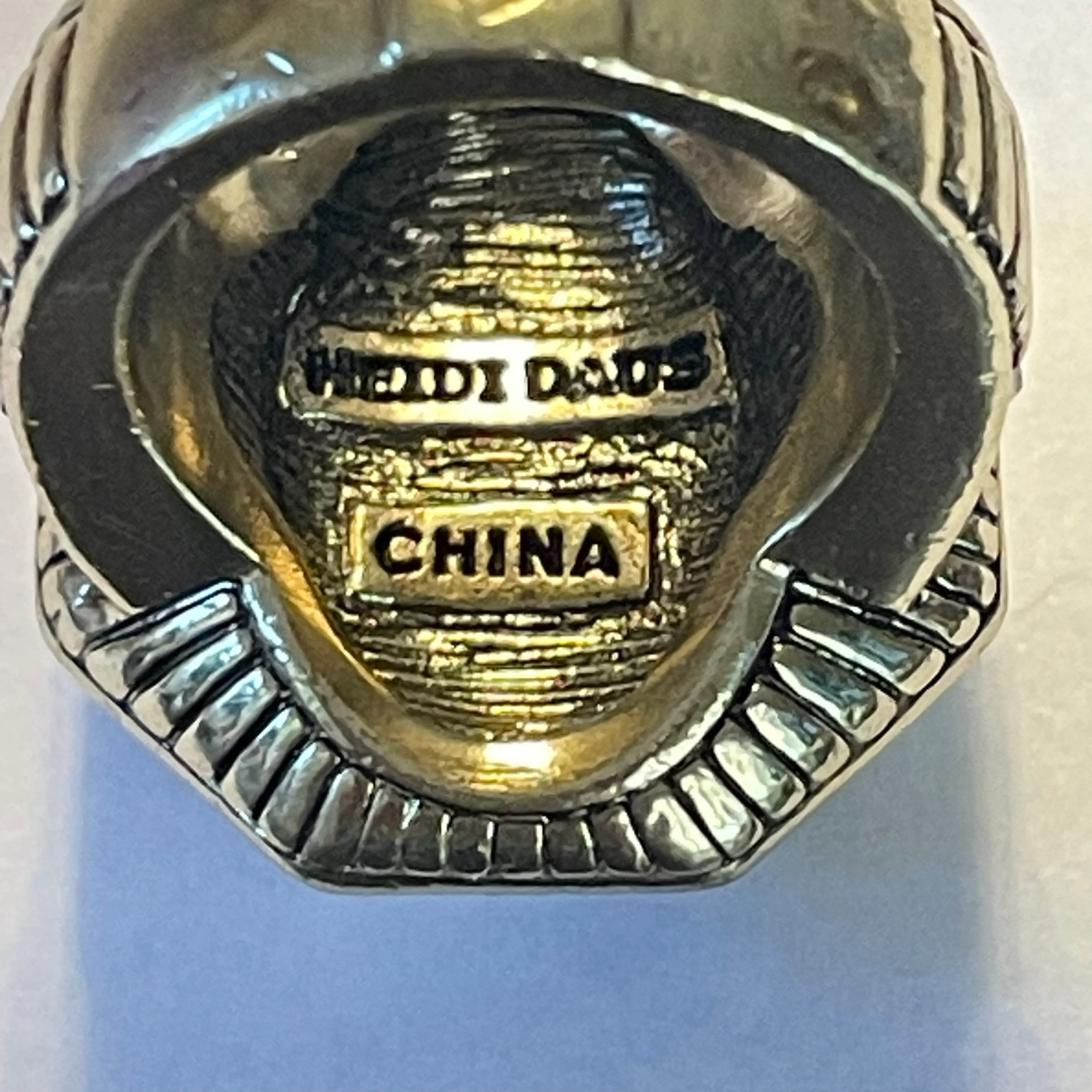 Image 3 of 3