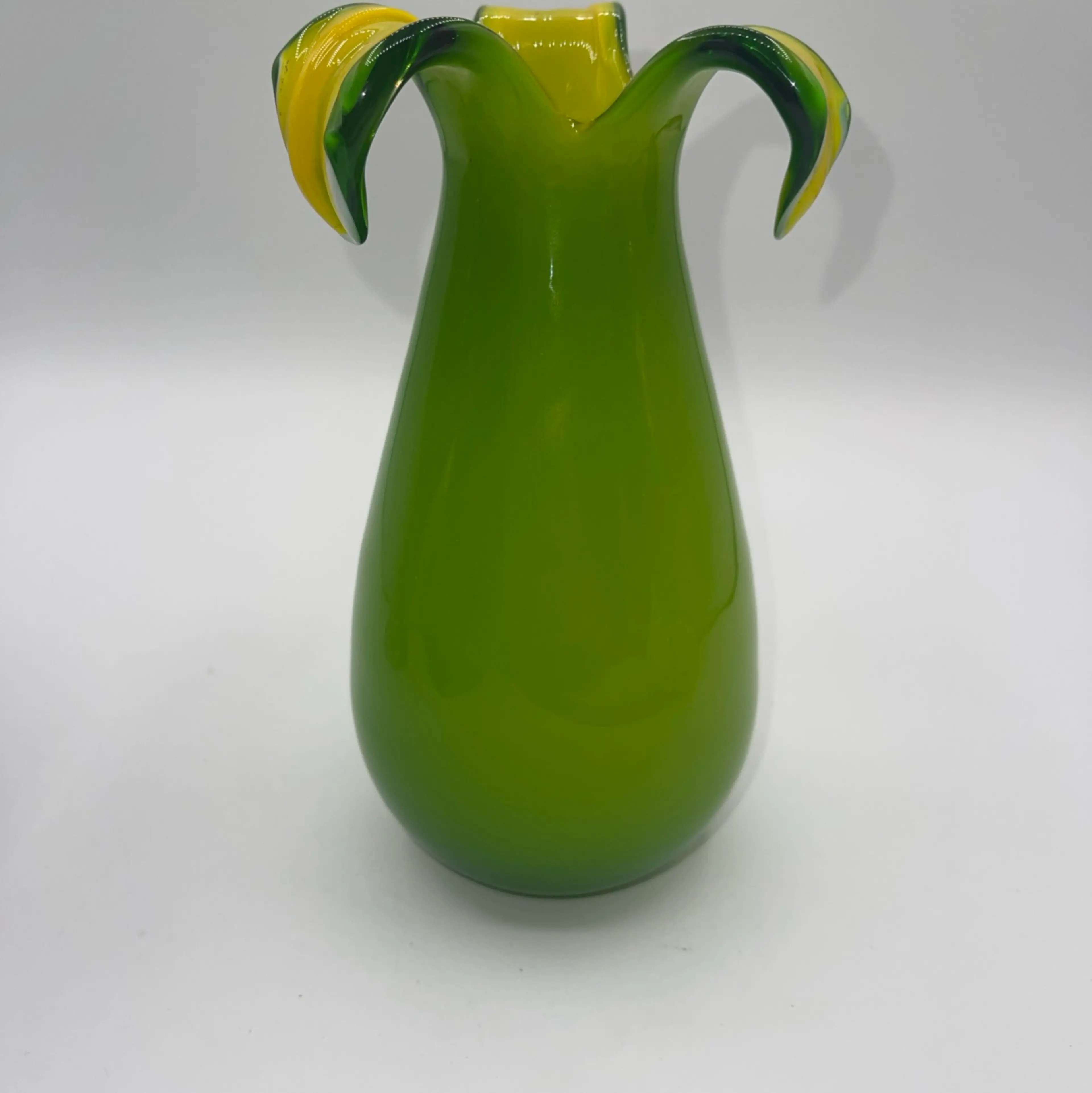 Image 3 of 8