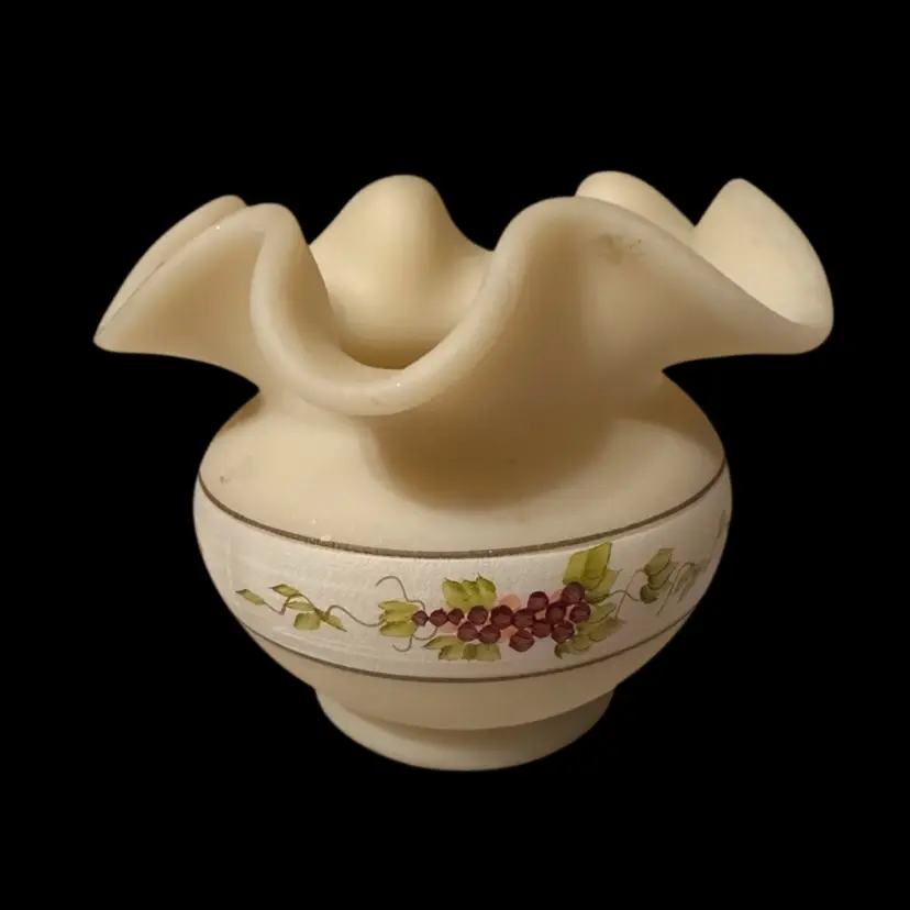 Fenton Custard Satin Glass Ruffled Rose Bowl / Vase