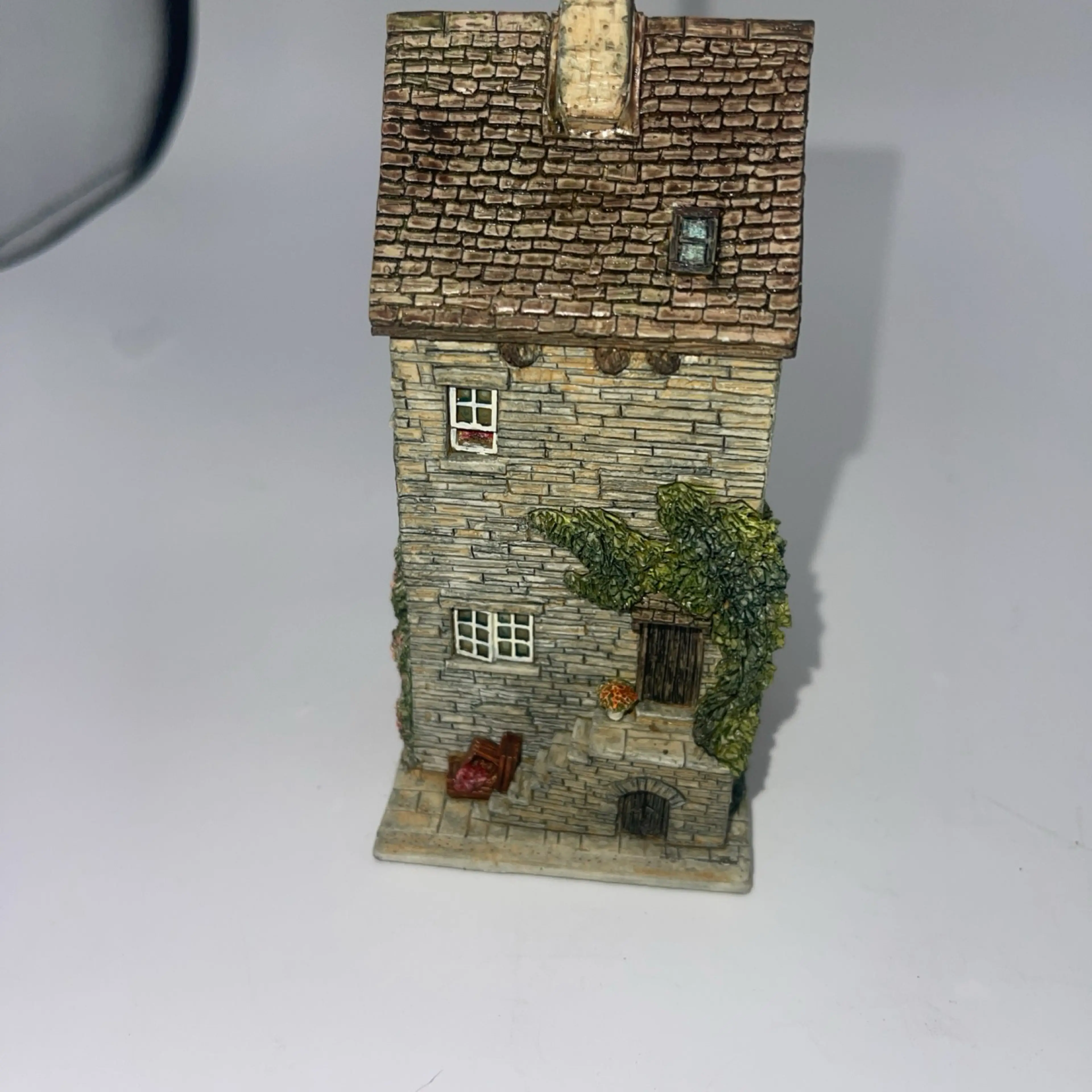 Image 3 of 5