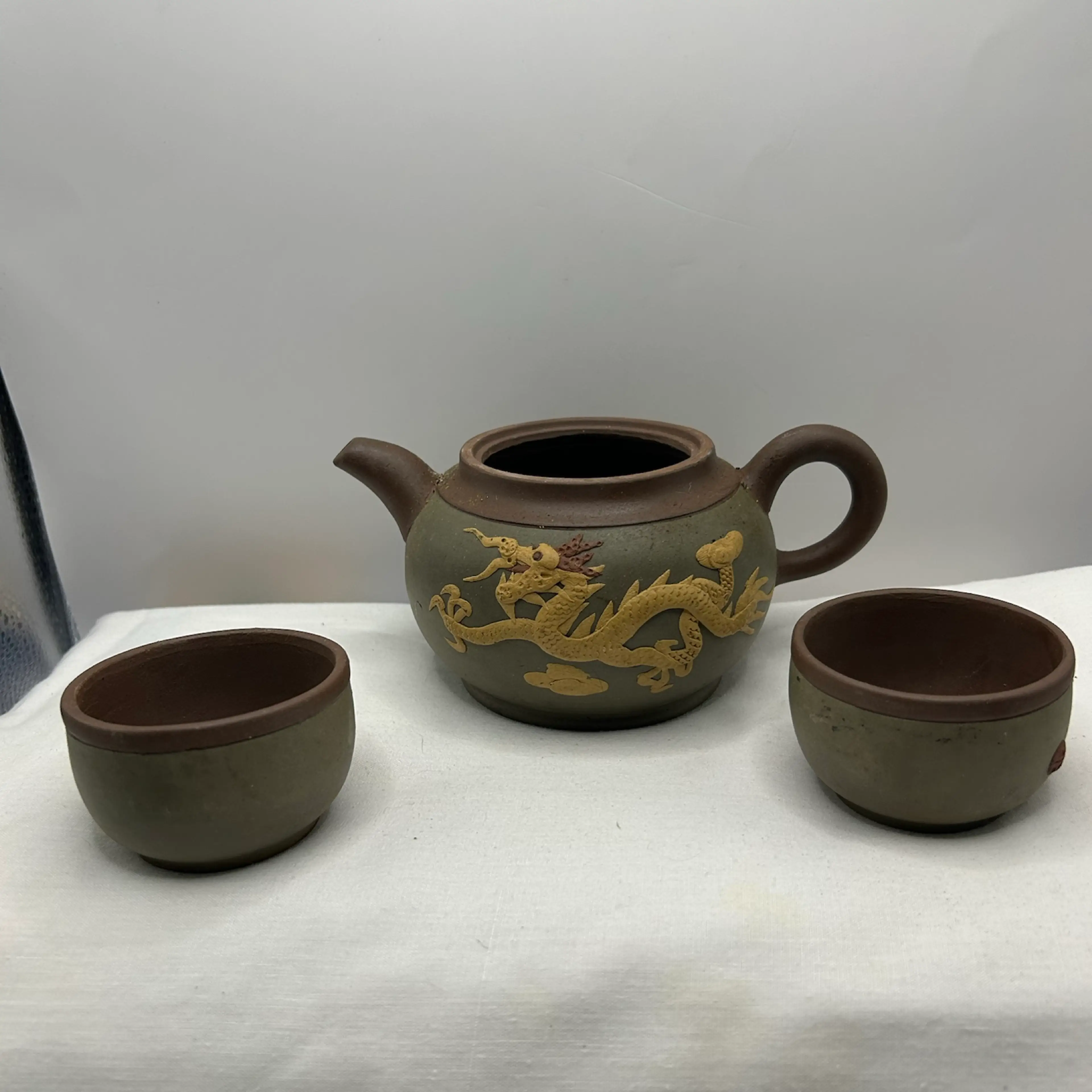 Image 2 of 3