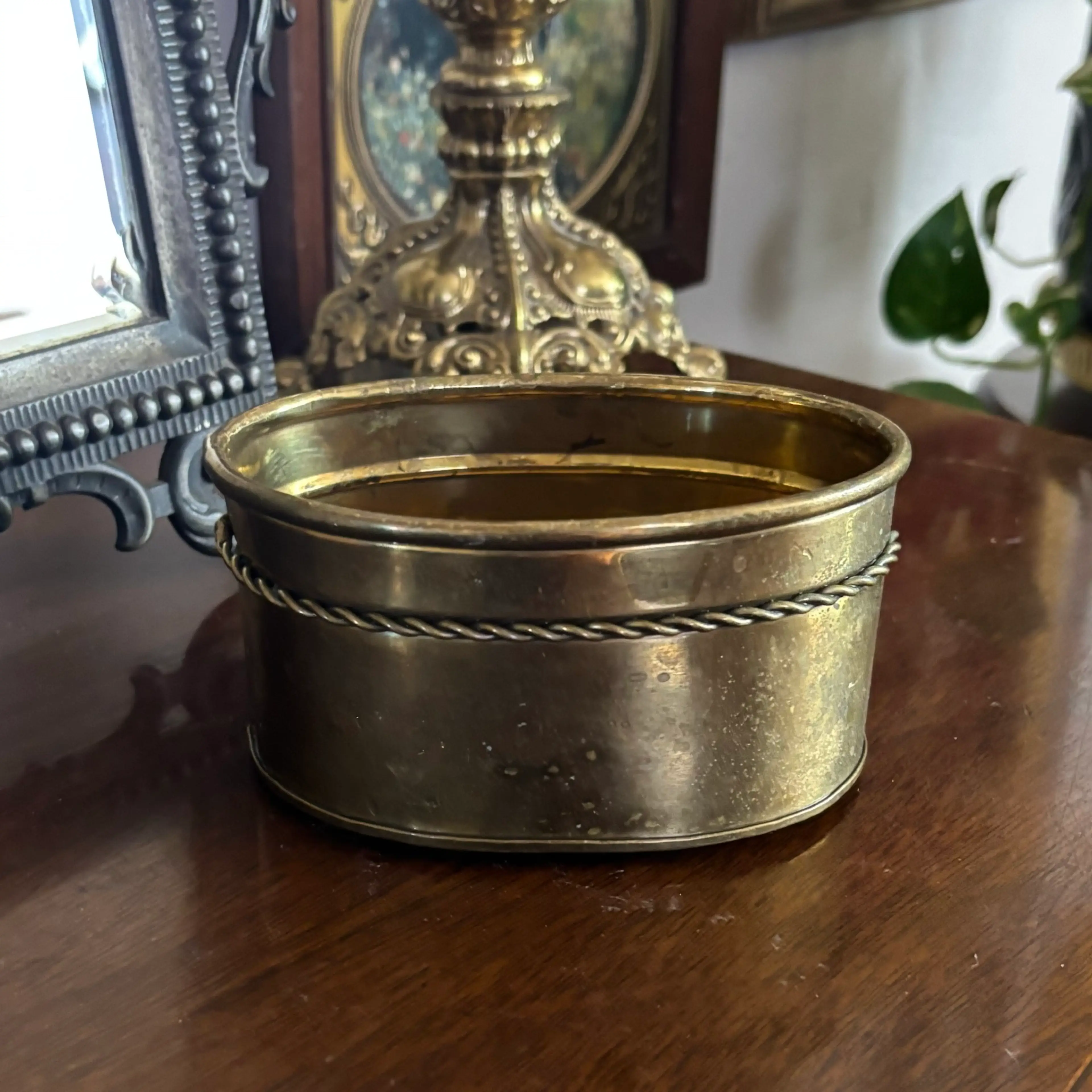 Image 2 of 4