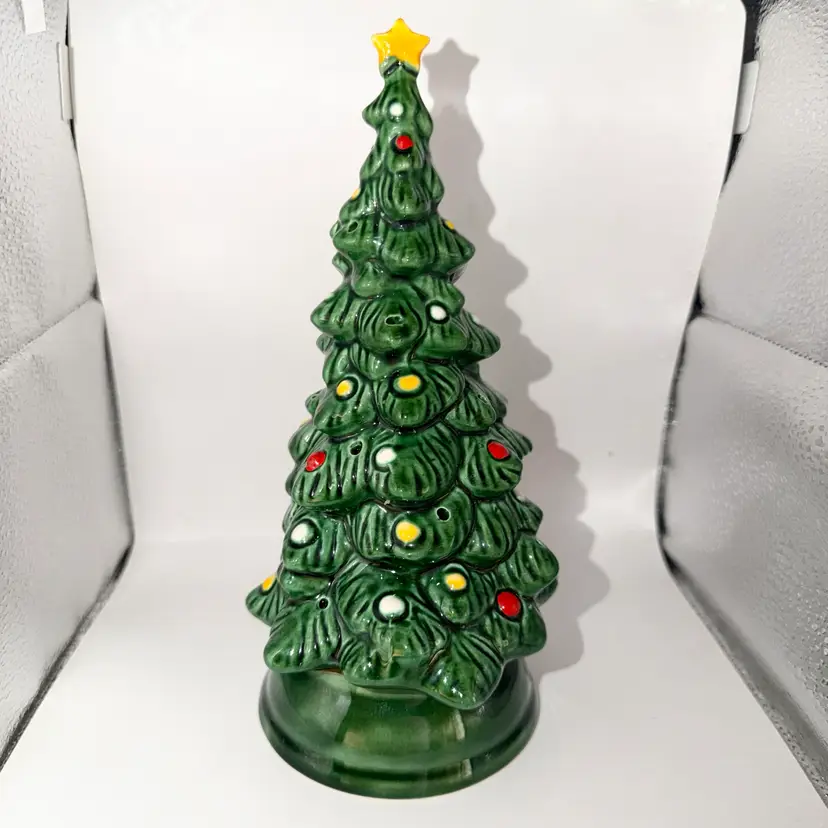 Pristine Vintage 1970s Avon Hostess Set 8 1/2” Ceramic Christmas Tree Tea/Votive