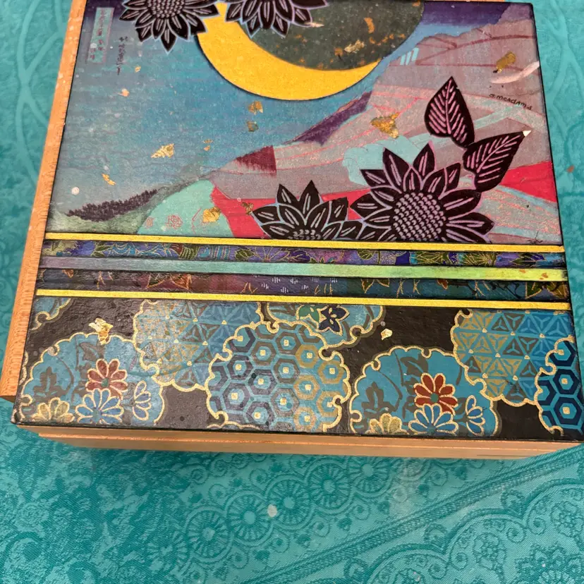Vtg Handmade Wood Swivel Box Signed Robinson - Japanese Washi Chiyogami Collage