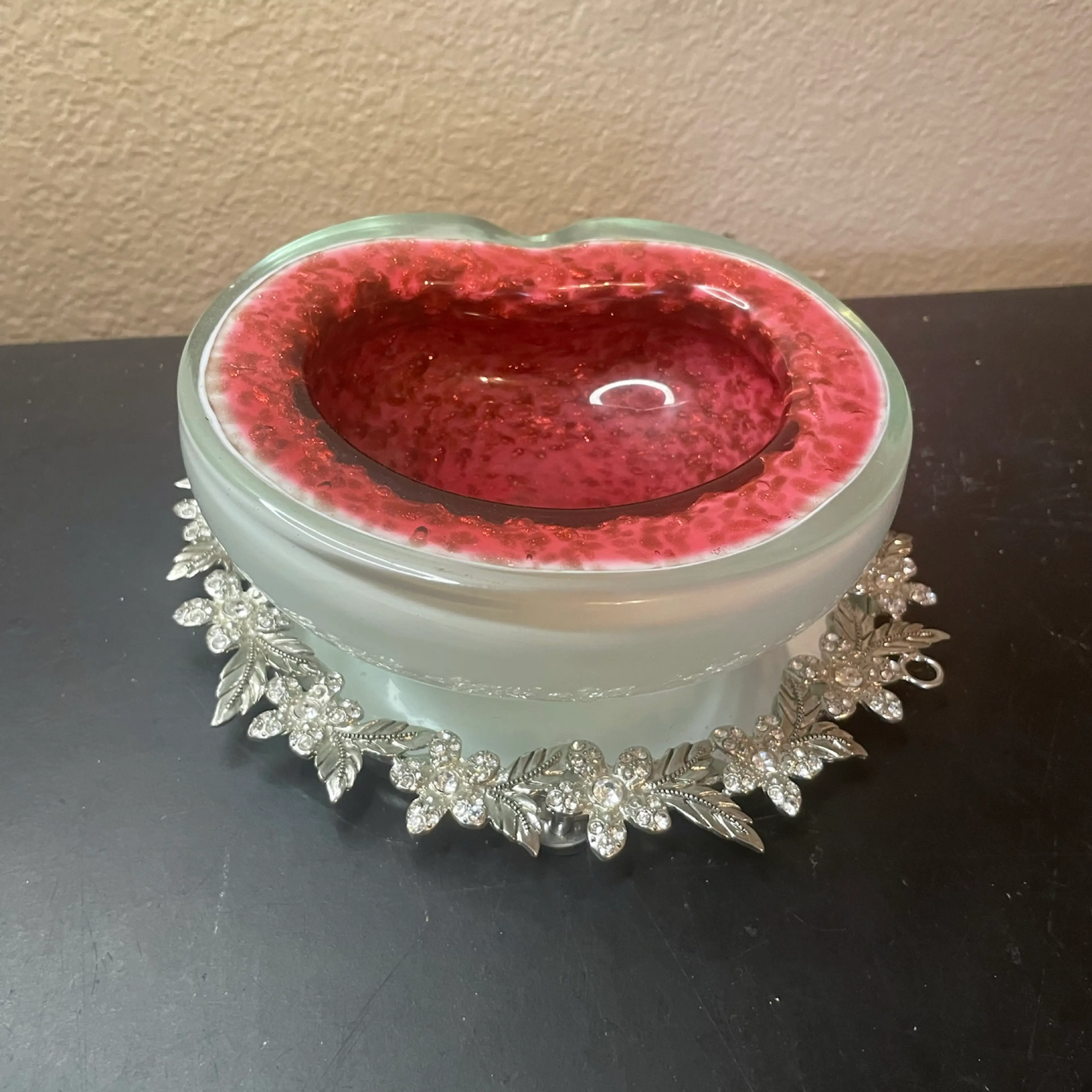 Image 2 of 8