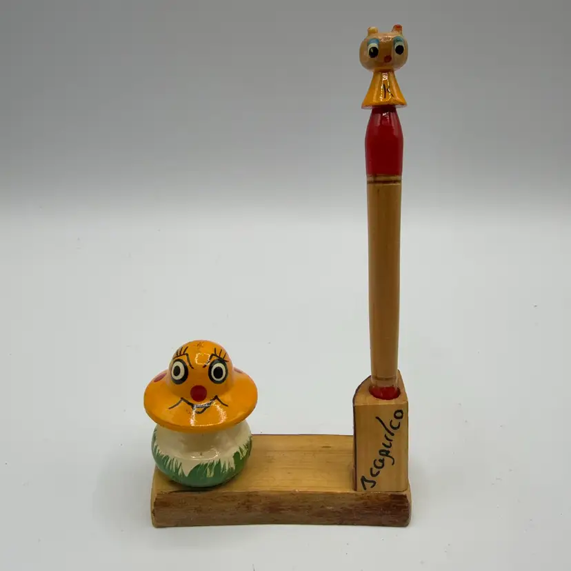 Acapulco Souvenir Wood Pen Holder Mushy And Mouse