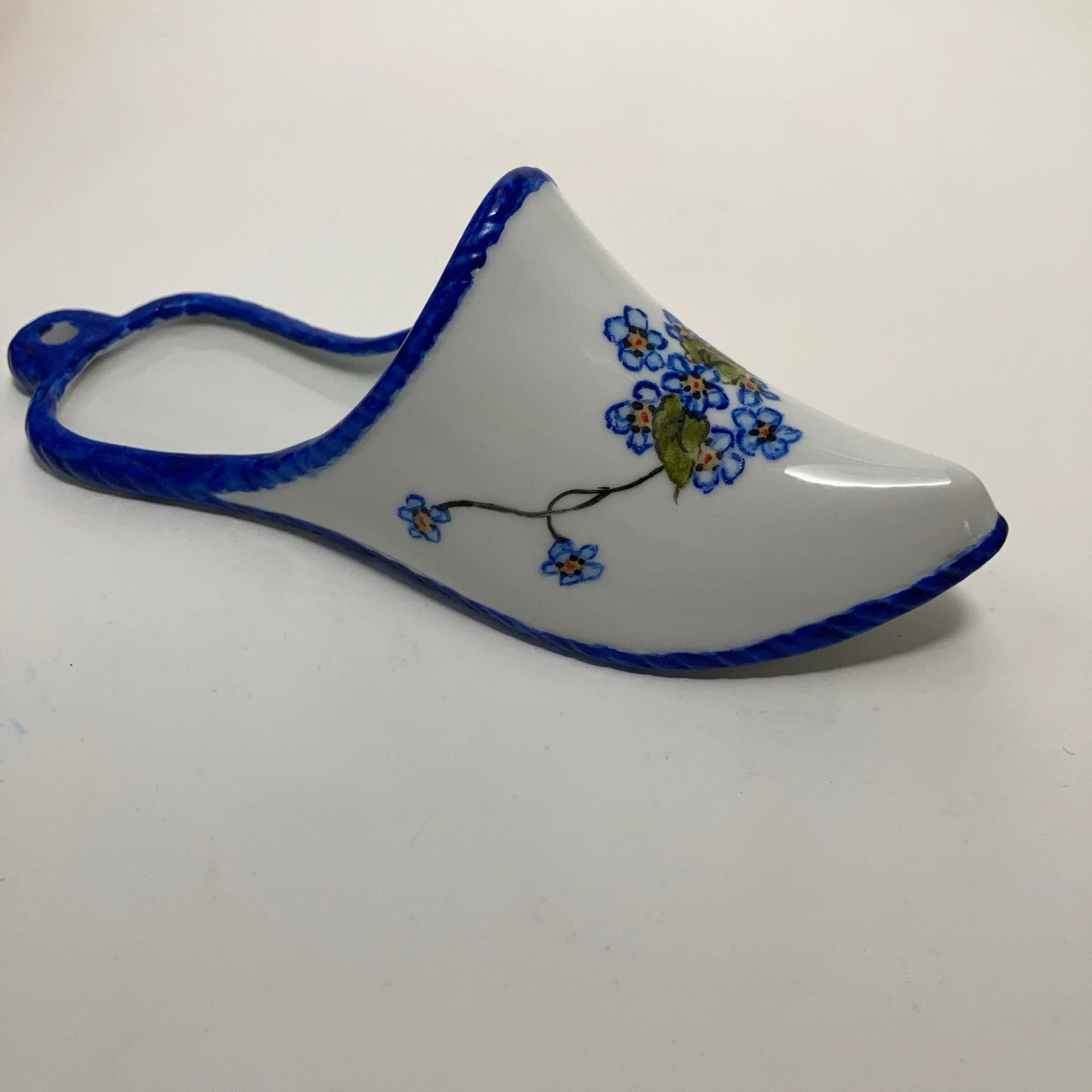 Image 3 of 8