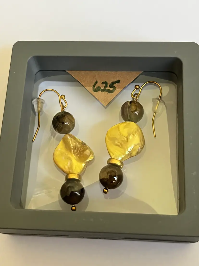 #625E Handcrafted Natural Stone Earrings