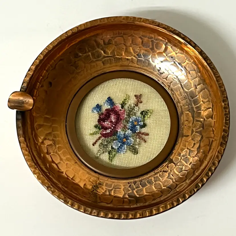 Hammered Copper Rustic Cigarette Ashtray Needlepoint Flowers Center Insert Trinket Dish 4 in