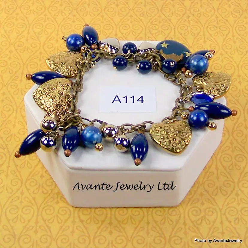 Avante Jewelry Charm Bracelet Vintage Blue Beads Brass Chain A114