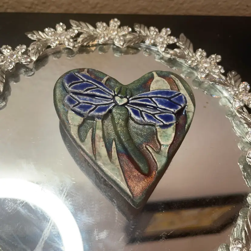 Gorgeous Signed Diller Hawaii 3” Dragonfly Raku Trinket